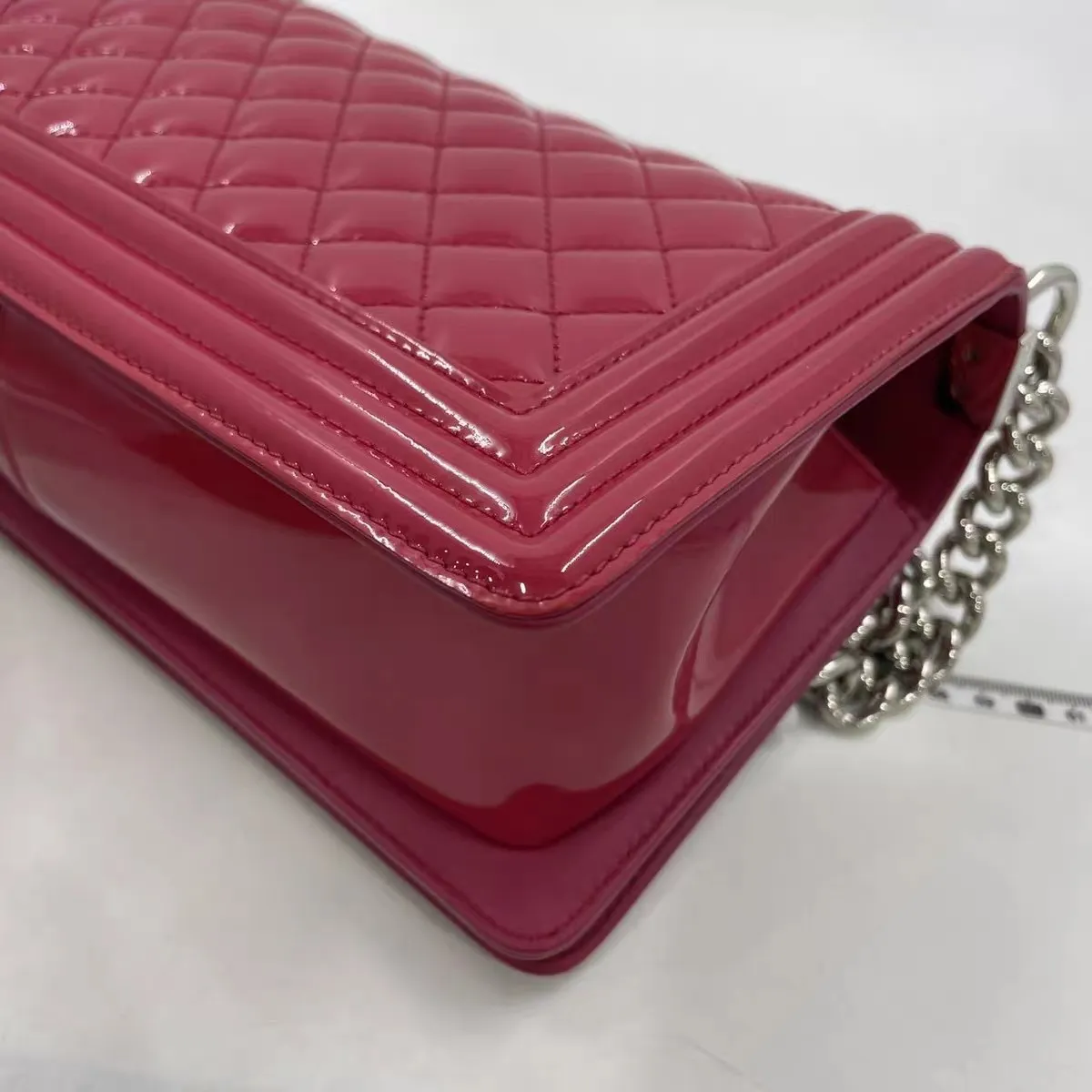 CHANEL Boy Flap Medium Pink Patent Leather Bag CHANEL Boy Flap Medium Pink Patent Leather Bag
