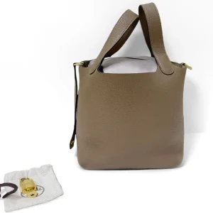 HERMÈS Picotin 18 Vermillion Taurillon Clemence Leather Gold-Tone Hardware