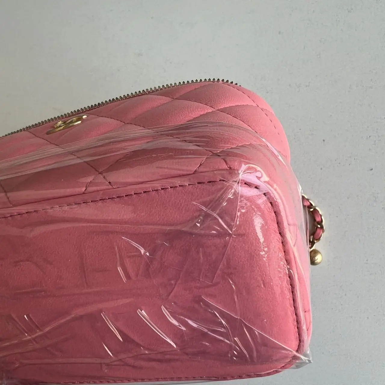 CHANEL Mini Vanity Case Pink Quilted Leather CHANEL Mini Vanity Case Pink Quilted Leather