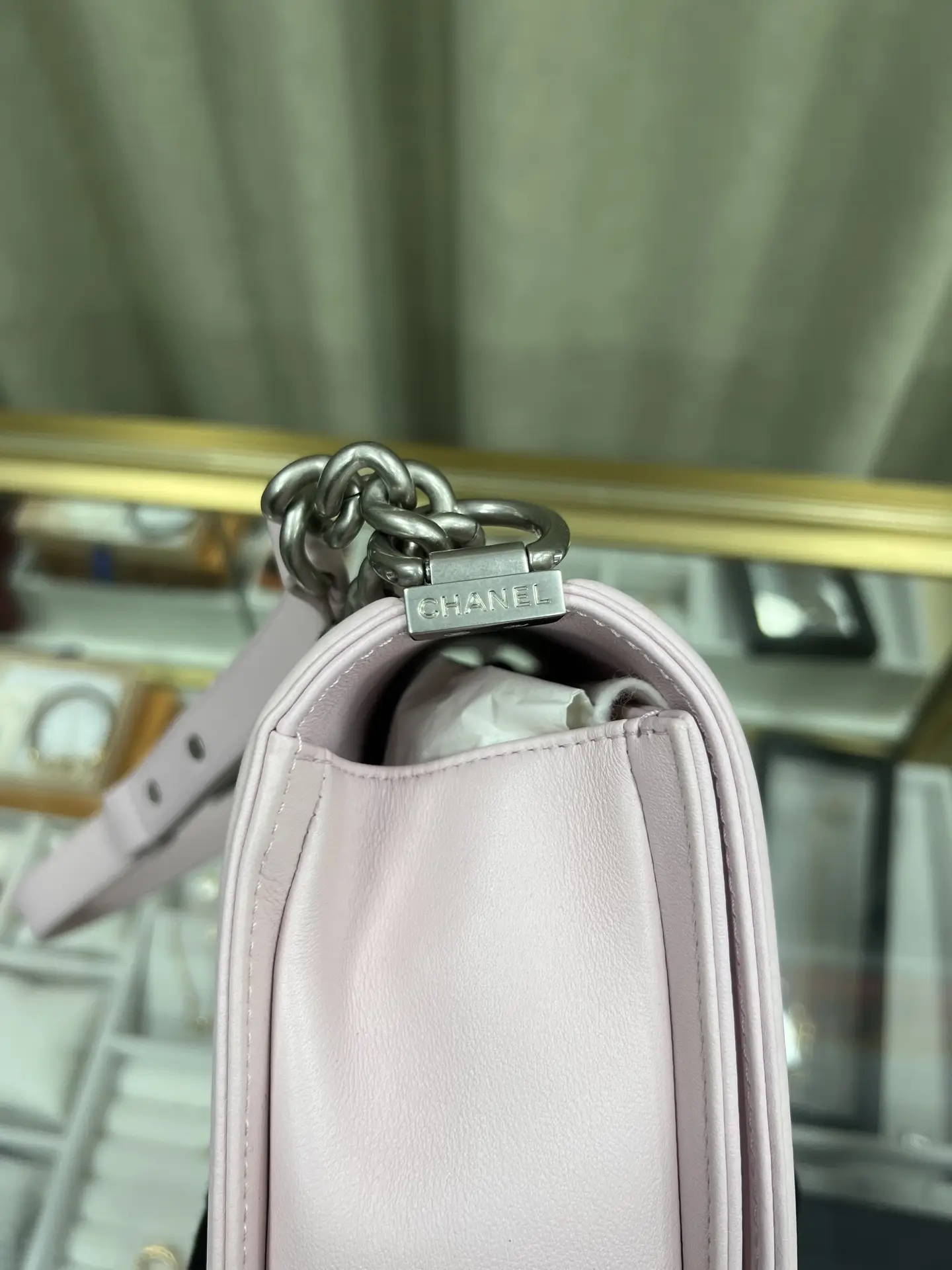 CHANEL Medium Boy Bag Pink Quilted Calfskin CHANEL Medium Boy Bag Pink Quilted Calfskin