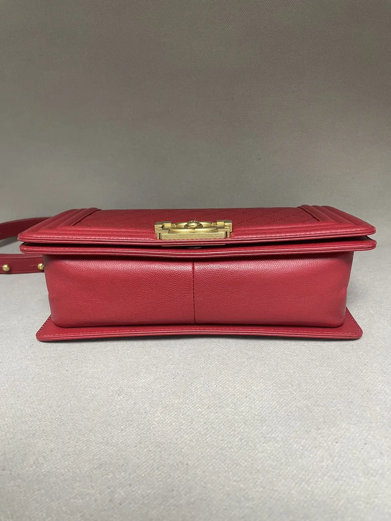 CHANEL Medium Boy Bag Red Quilted Calfskin CHANEL Medium Boy Bag Red Quilted Calfskin