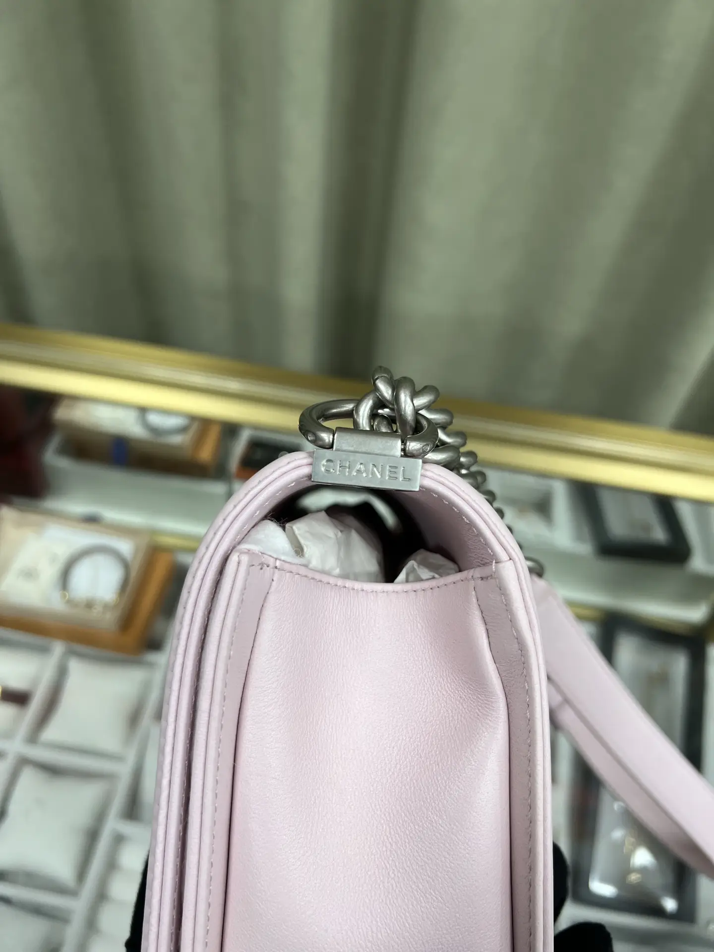 CHANEL Medium Boy Bag Pink Quilted Calfskin CHANEL Medium Boy Bag Pink Quilted Calfskin