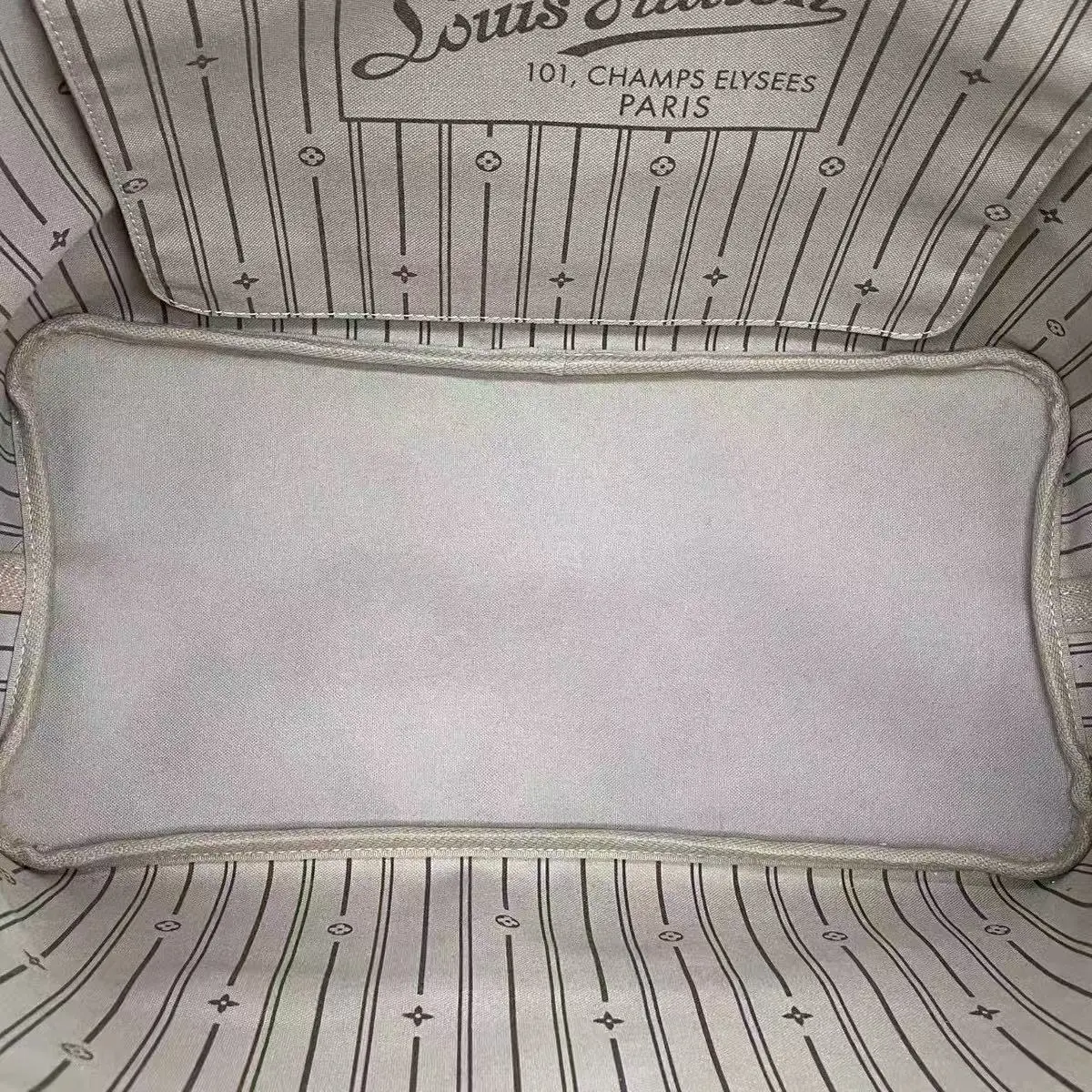 LOUIS VUITTON Neverfull GM Tote Brown Monogram LOUIS VUITTON Neverfull GM Tote Brown Monogram