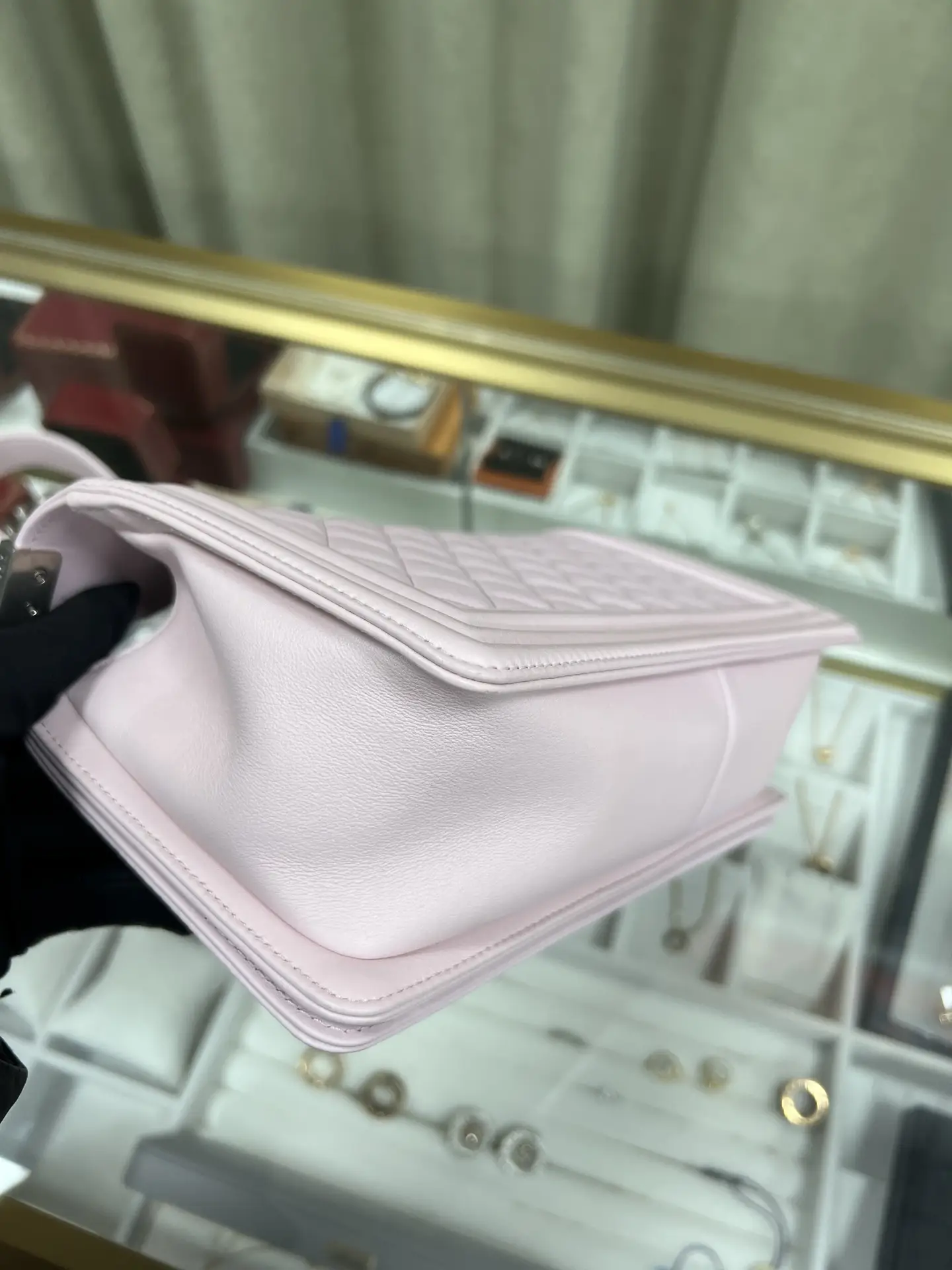 CHANEL Medium Boy Bag Pink Quilted Calfskin CHANEL Medium Boy Bag Pink Quilted Calfskin