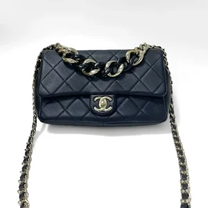 CHANEL Small Classic Flap Bag Black Lambskin Elegant Chain Single Flap Bag