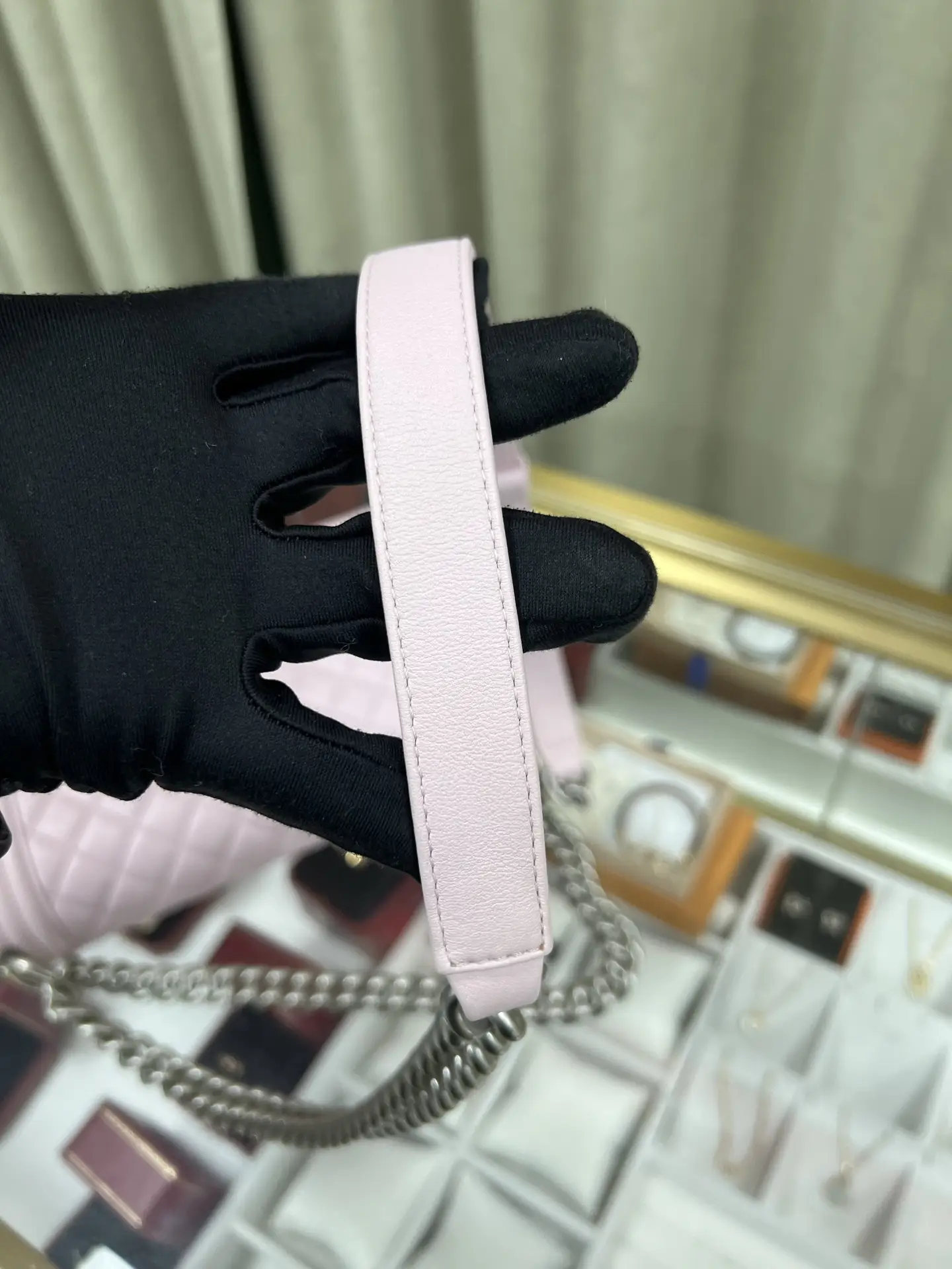 CHANEL Medium Boy Bag Pink Quilted Calfskin CHANEL Medium Boy Bag Pink Quilted Calfskin