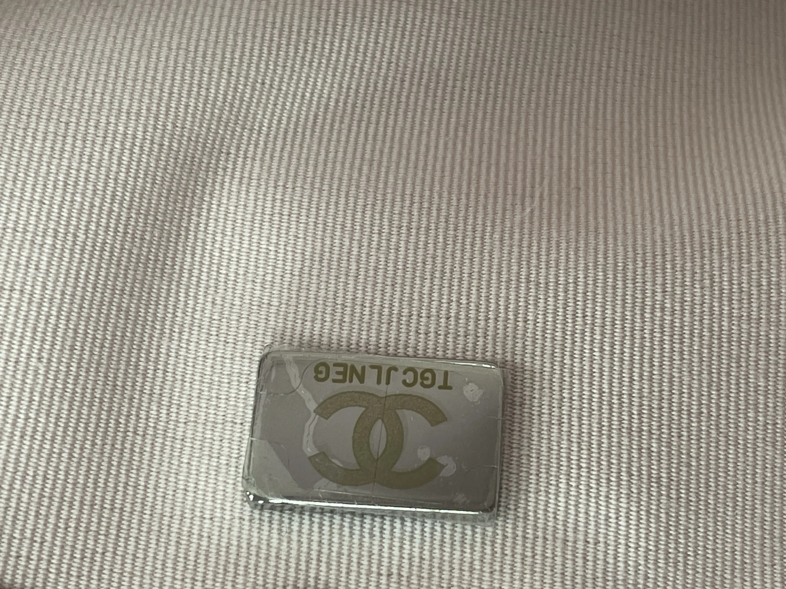 CHANEL Medium Boy Bag Pink Quilted Calfskin CHANEL Medium Boy Bag Pink Quilted Calfskin