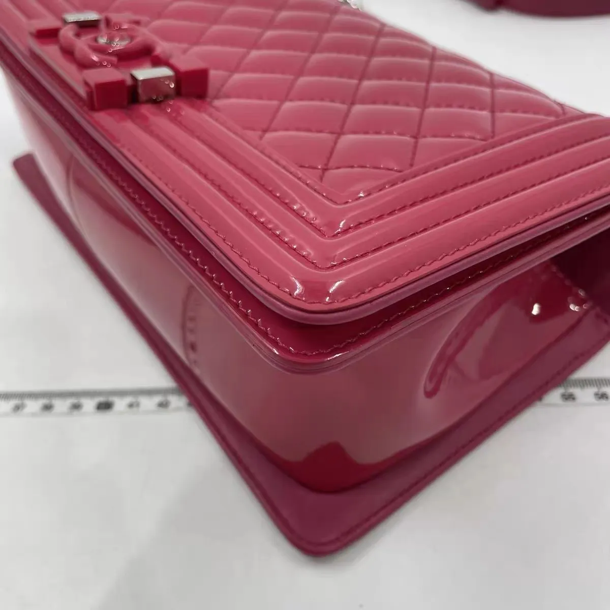 CHANEL Boy Flap Medium Pink Patent Leather Bag CHANEL Boy Flap Medium Pink Patent Leather Bag
