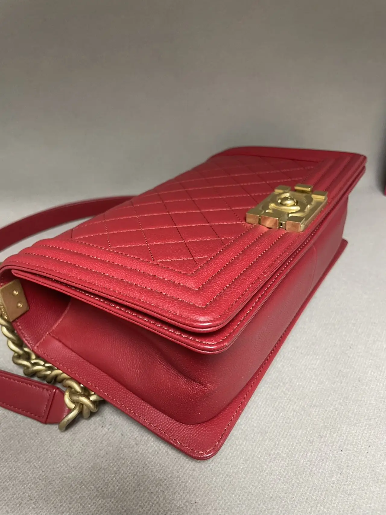 CHANEL Medium Boy Bag Red Quilted Calfskin CHANEL Medium Boy Bag Red Quilted Calfskin