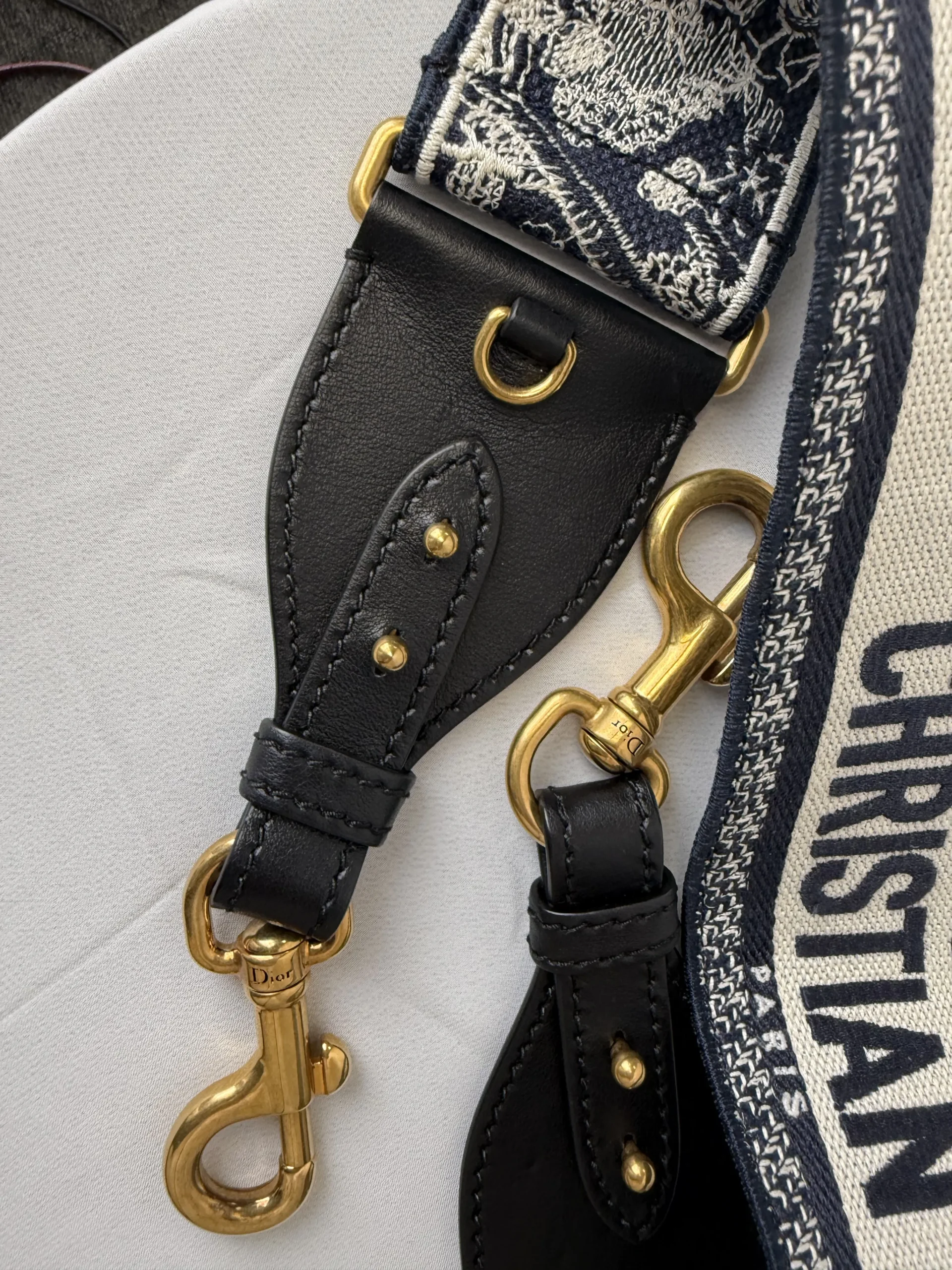 DIOR Adjustable Shoulder Strap with Ring DIOR Adjustable Shoulder Strap with Ring