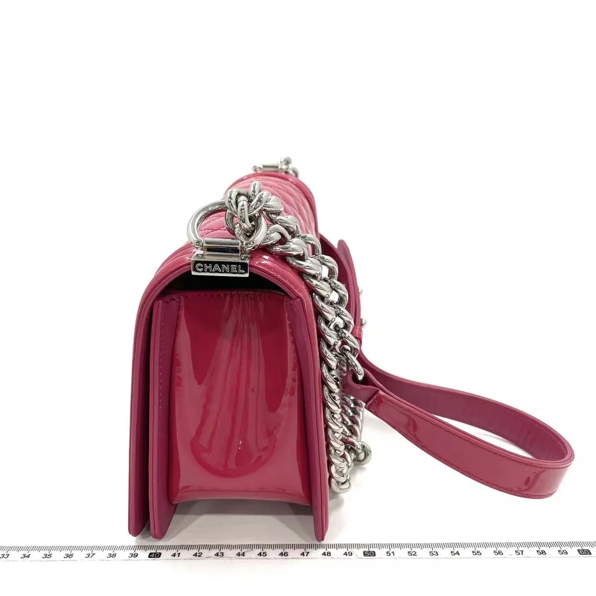 CHANEL Boy Flap Medium Pink Patent Leather Bag CHANEL Boy Flap Medium Pink Patent Leather Bag