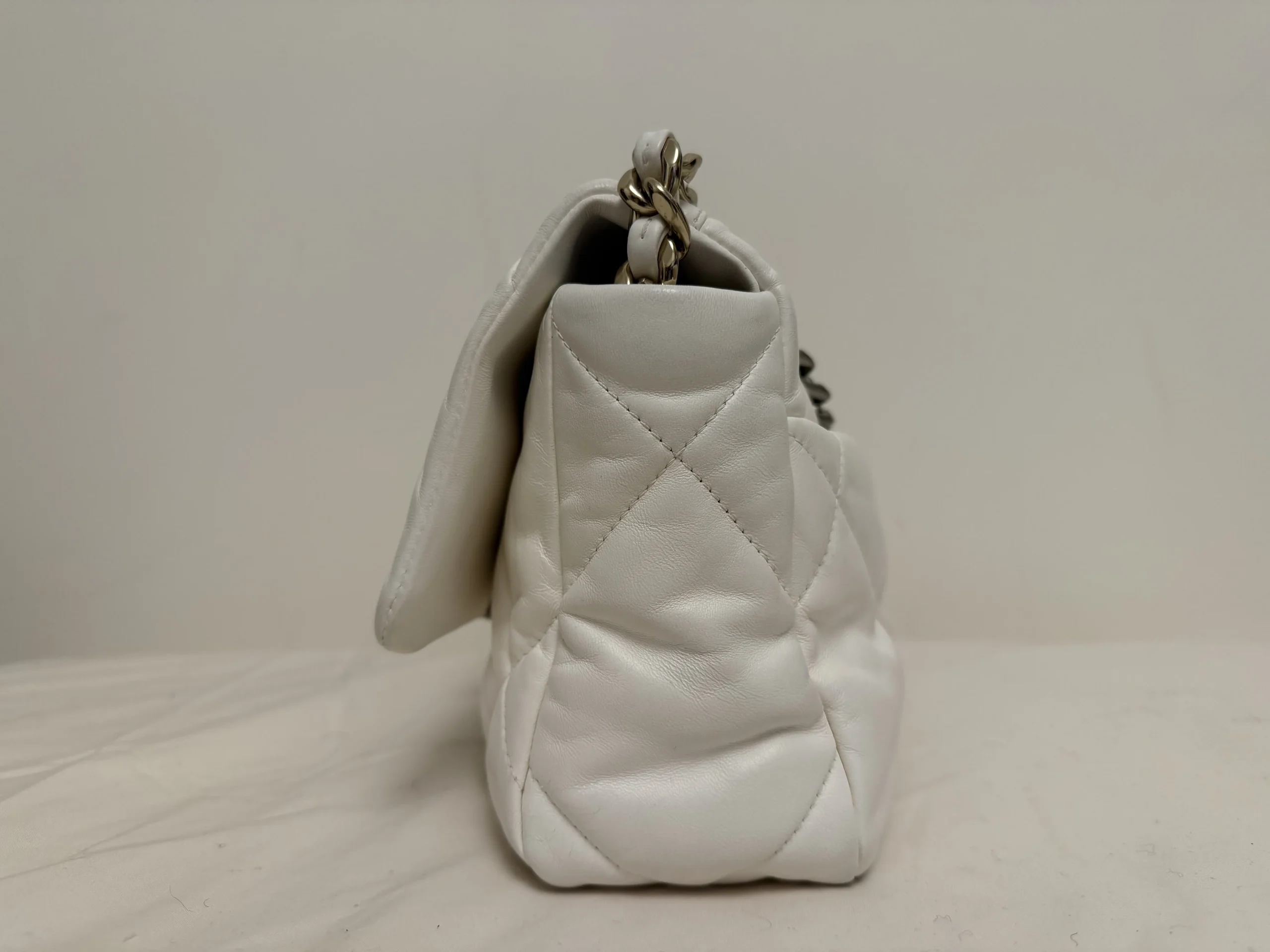 CHANEL White 19 Bag CHANEL White 19 Bag
