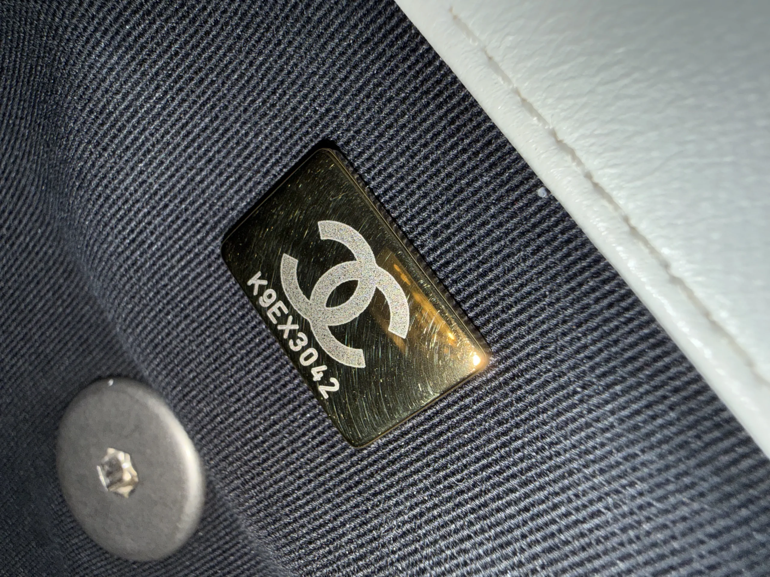 CHANEL White 19 Bag CHANEL White 19 Bag