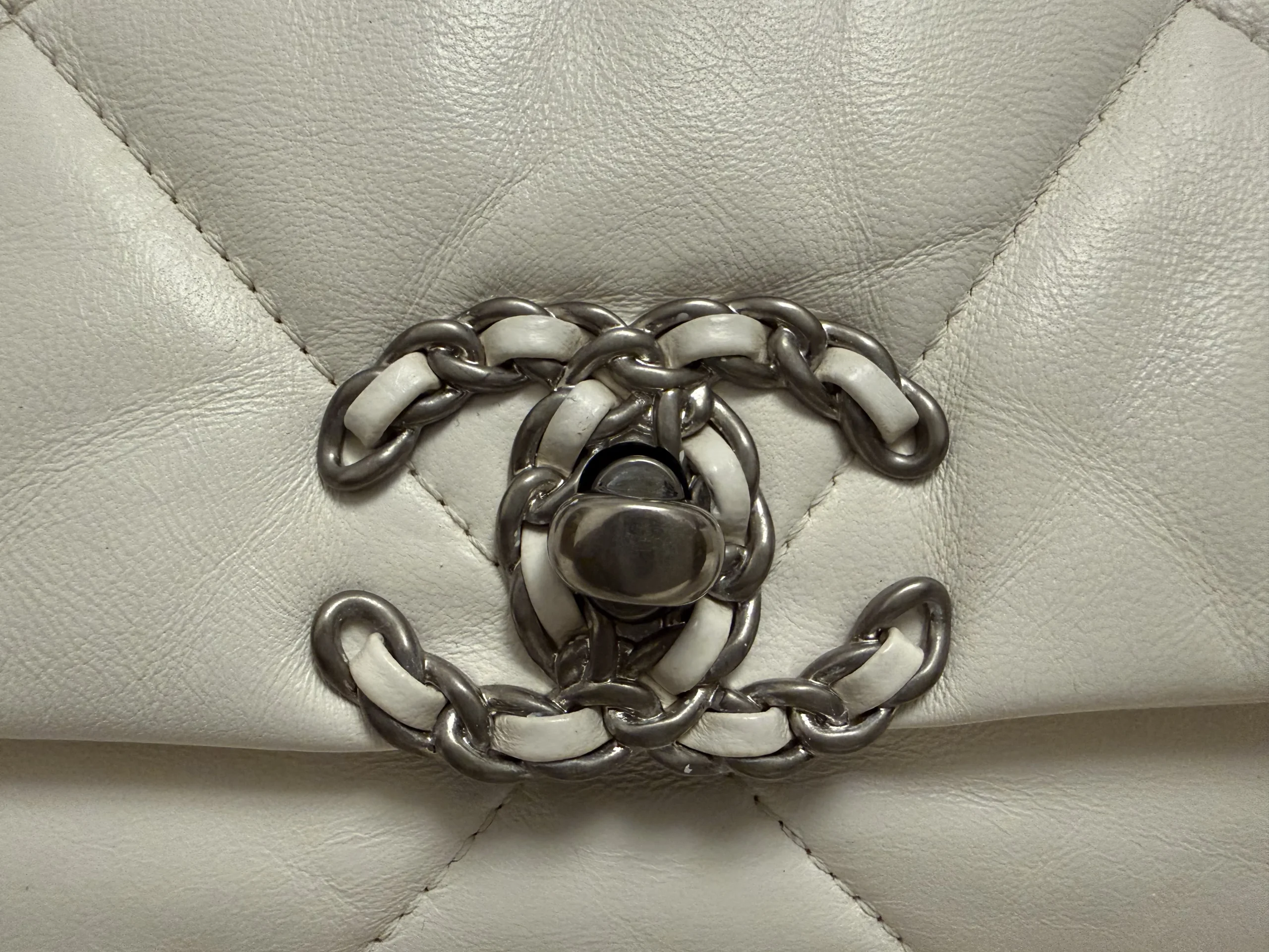 CHANEL White 19 Bag CHANEL White 19 Bag