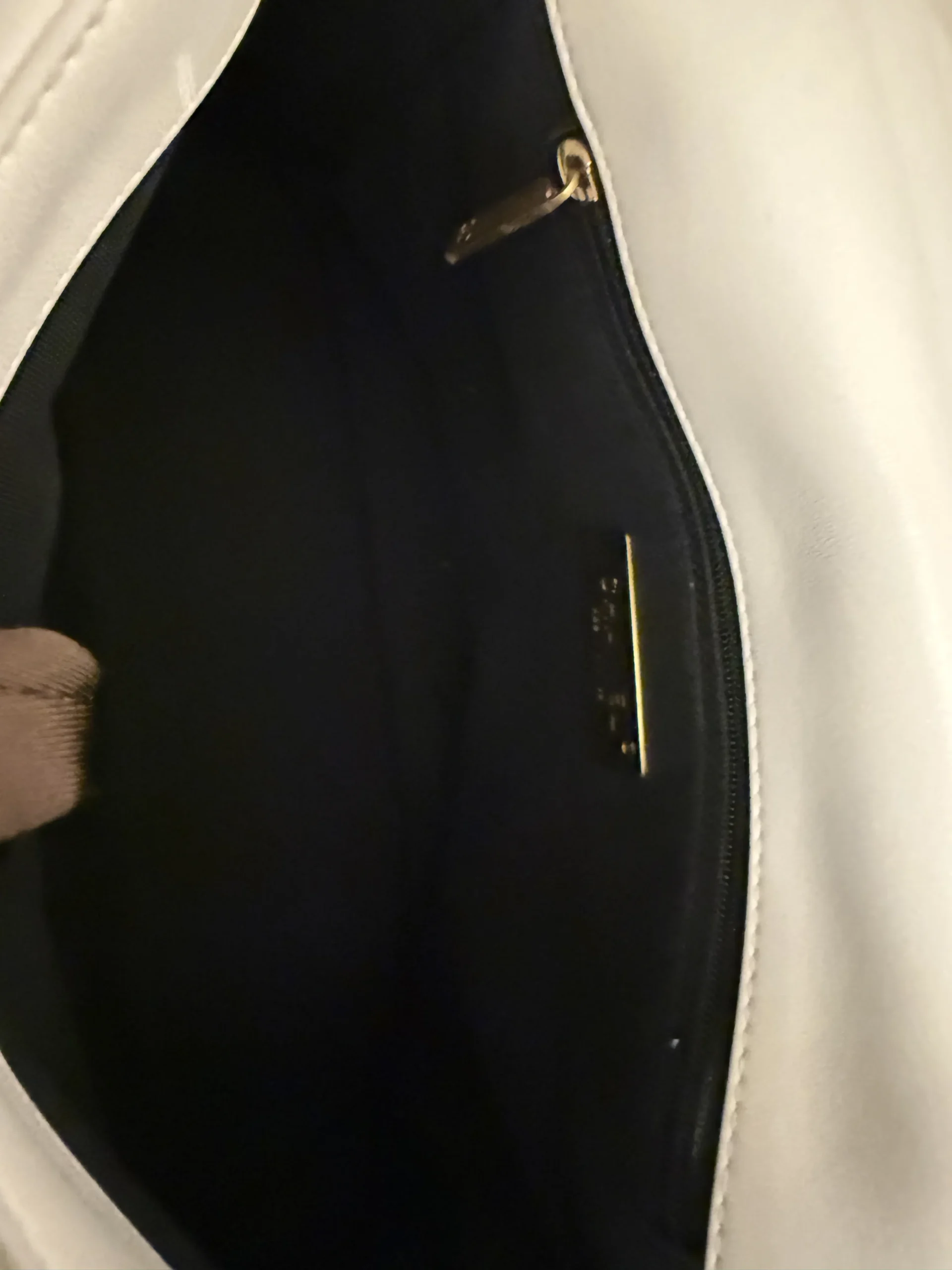 CHANEL White 19 Bag CHANEL White 19 Bag