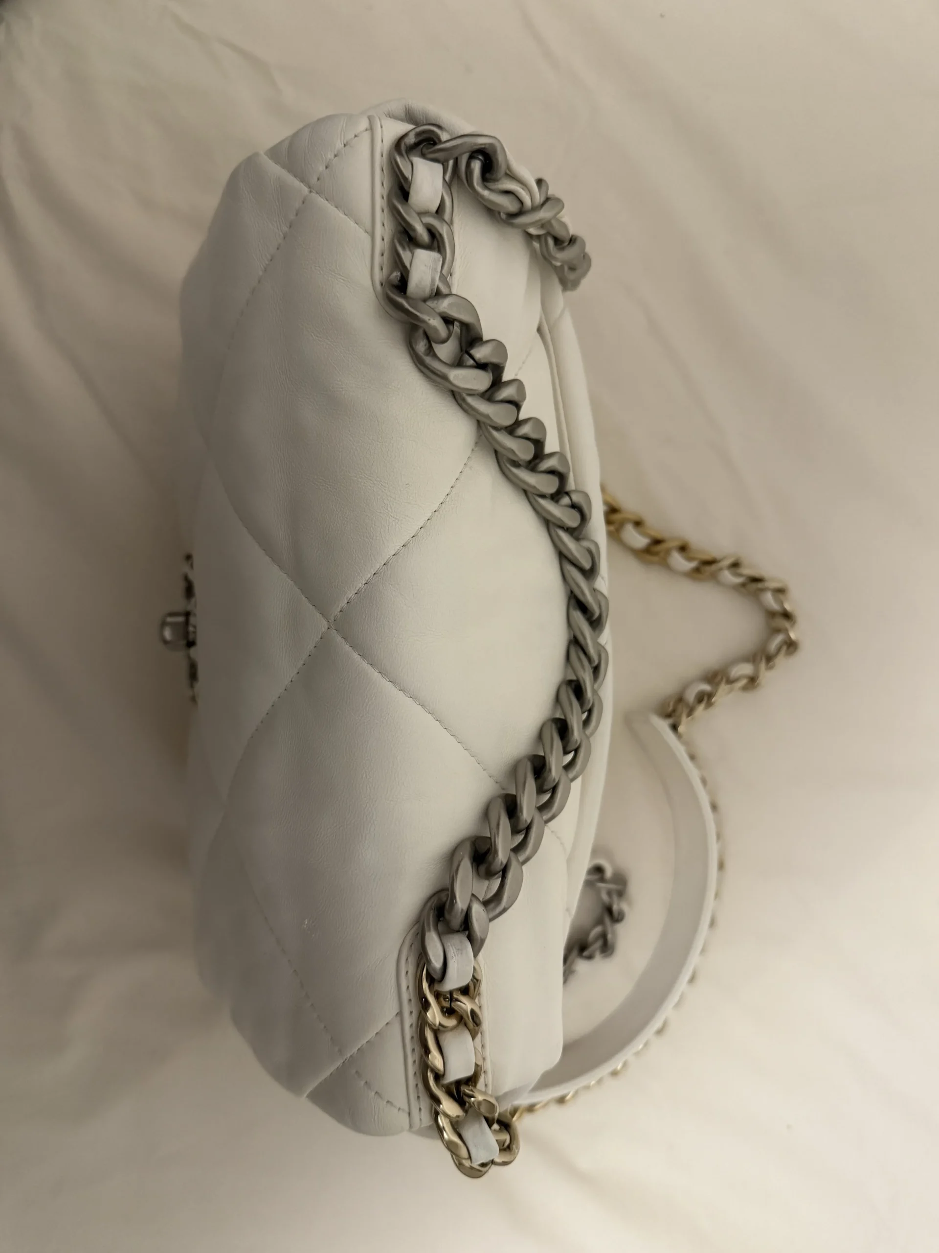 CHANEL White 19 Bag CHANEL White 19 Bag