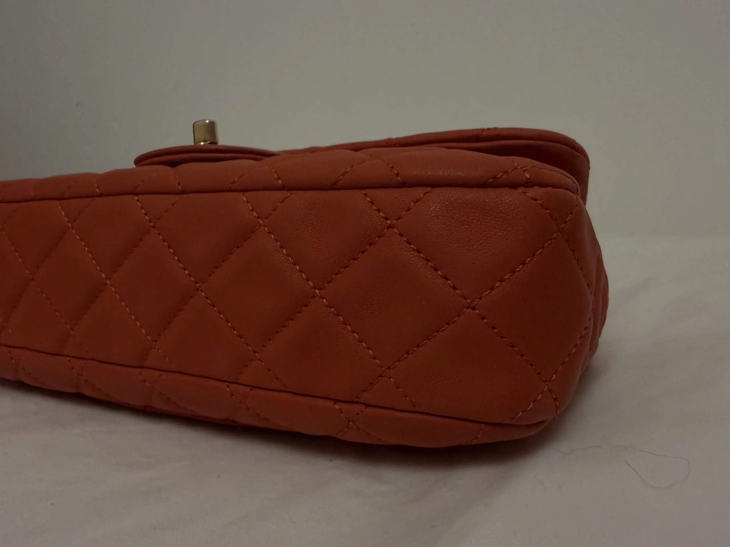 CHANEL Classic Flap Medium Red Limited Version CHANEL Classic Flap Medium Red Limited Version