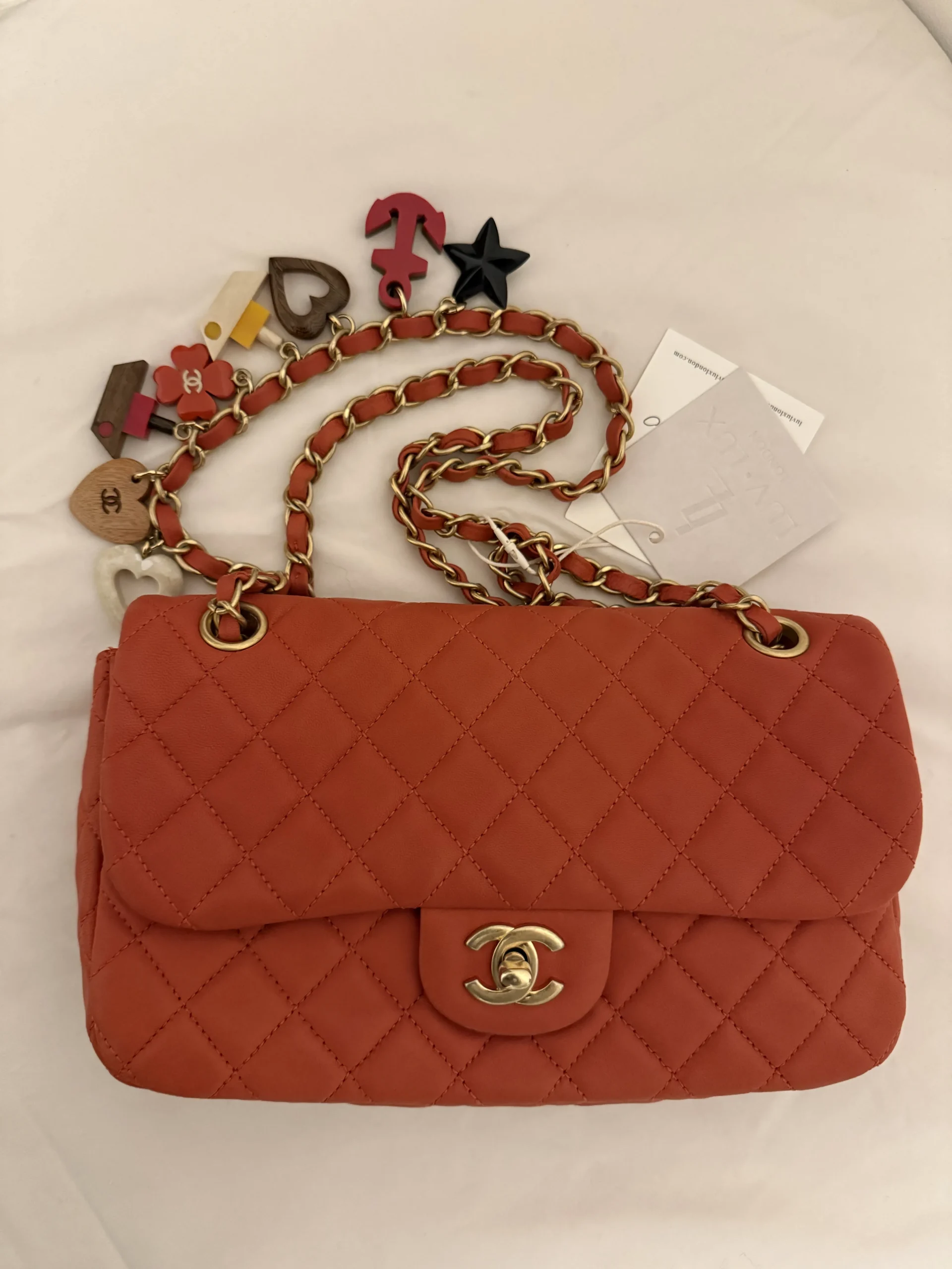 CHANEL Classic Flap Medium Red Limited Version CHANEL Classic Flap Medium Red Limited Version
