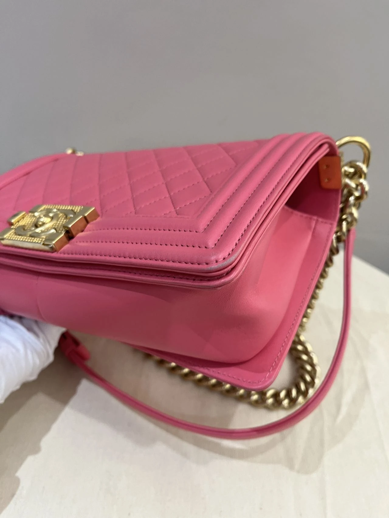 CHANEL Medium Boy Bag Pink Quilted Lambskin Leather CHANEL Medium Boy Bag Pink Quilted Lambskin Leather