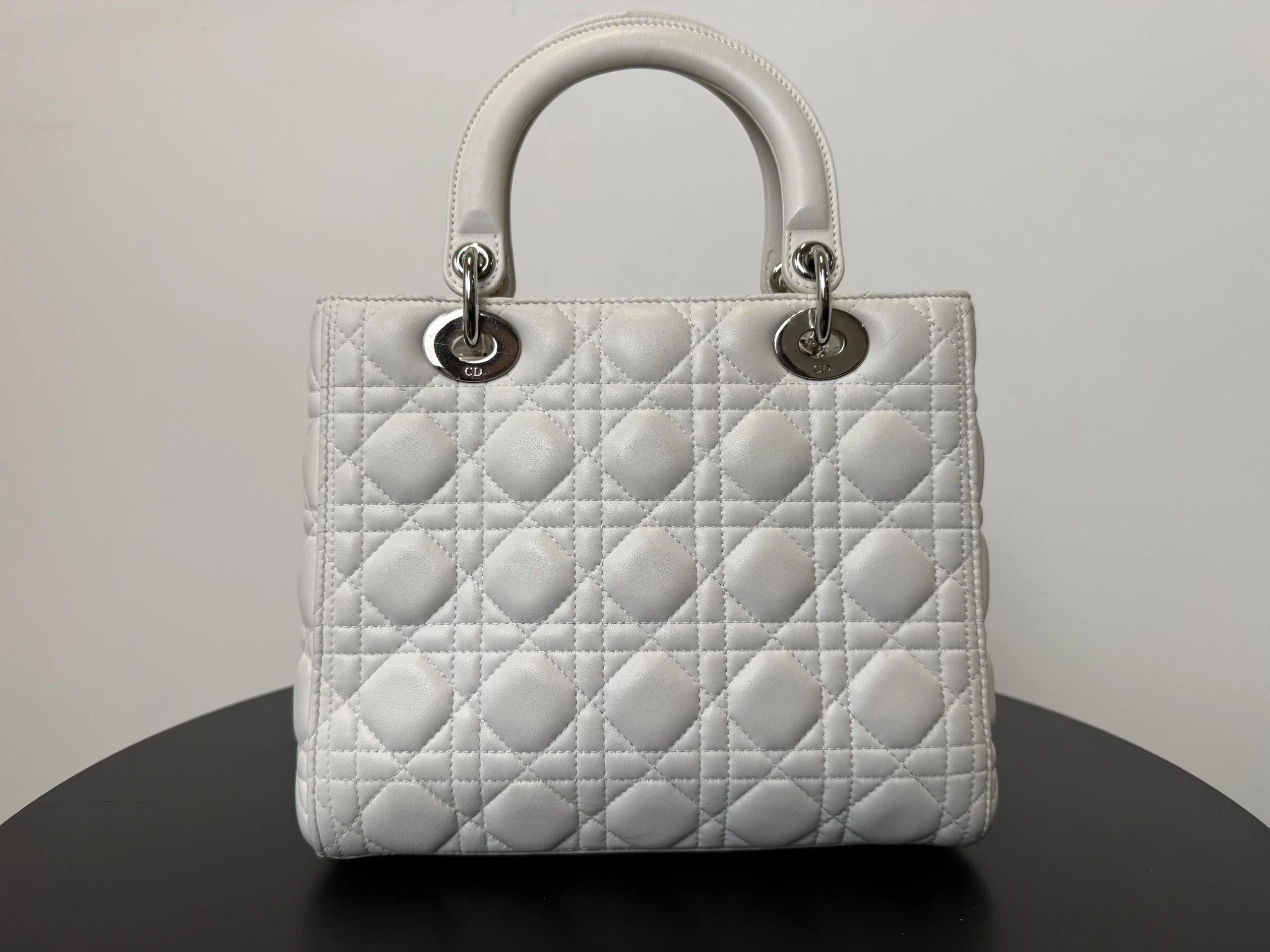 DIOR Medium Lady Dior White Lambskin Bag DIOR Medium Lady Dior White Lambskin Bag