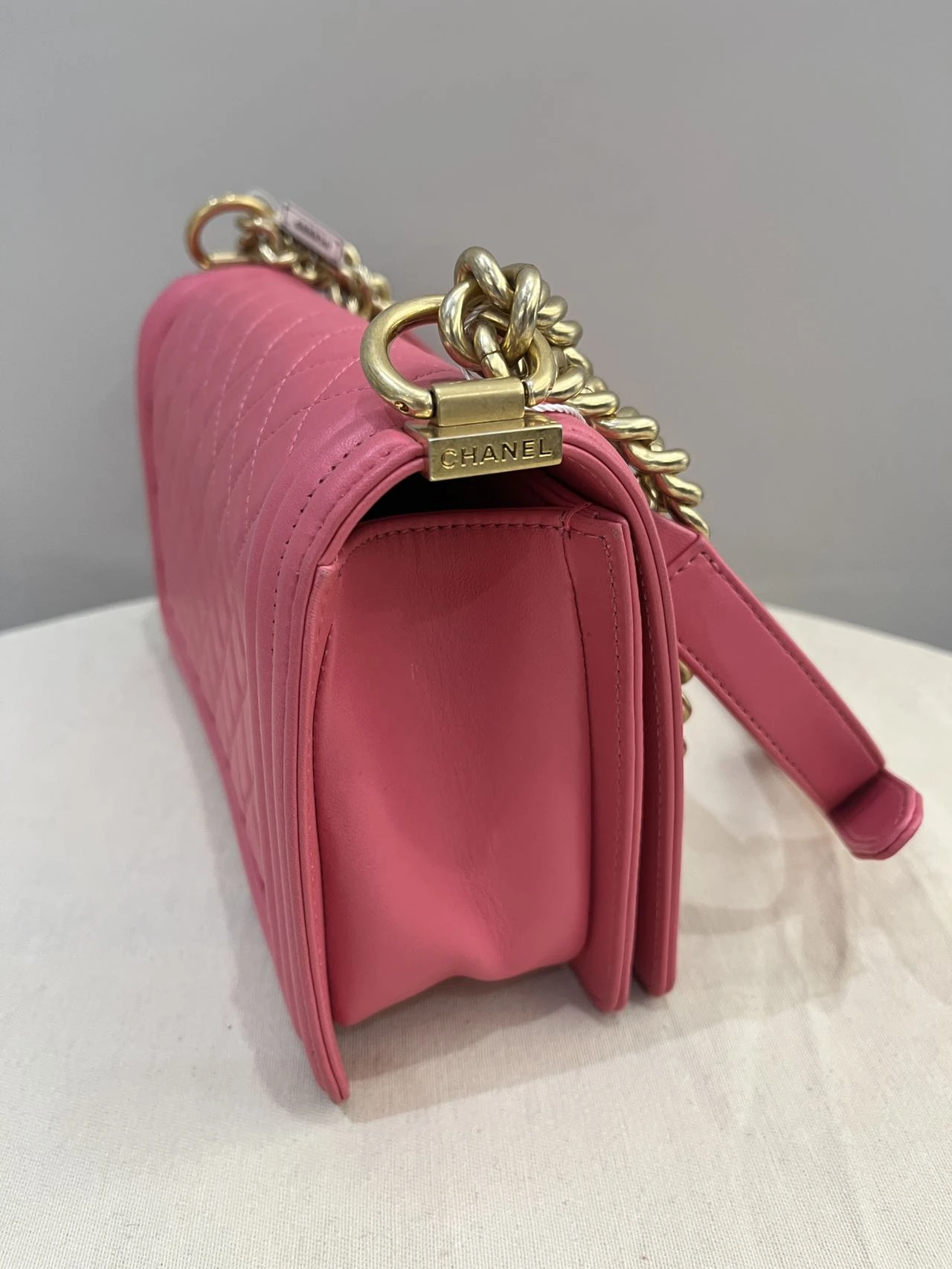 CHANEL Medium Boy Bag Pink Quilted Lambskin Leather CHANEL Medium Boy Bag Pink Quilted Lambskin Leather