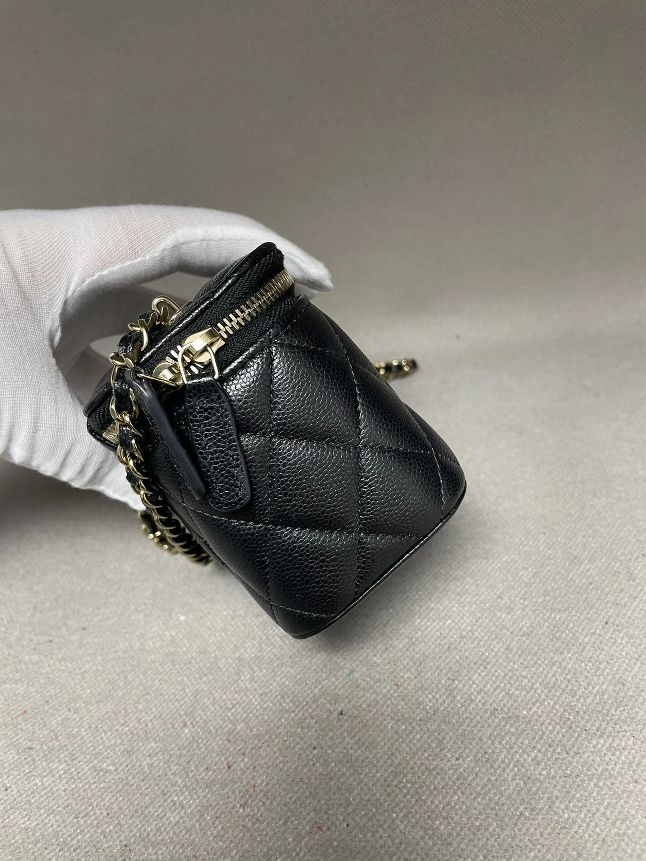 CHANEL Mini Vanity Case With Chain Black Caviar Box Bag CHANEL Mini Vanity Case With Chain Black Caviar Box Bag