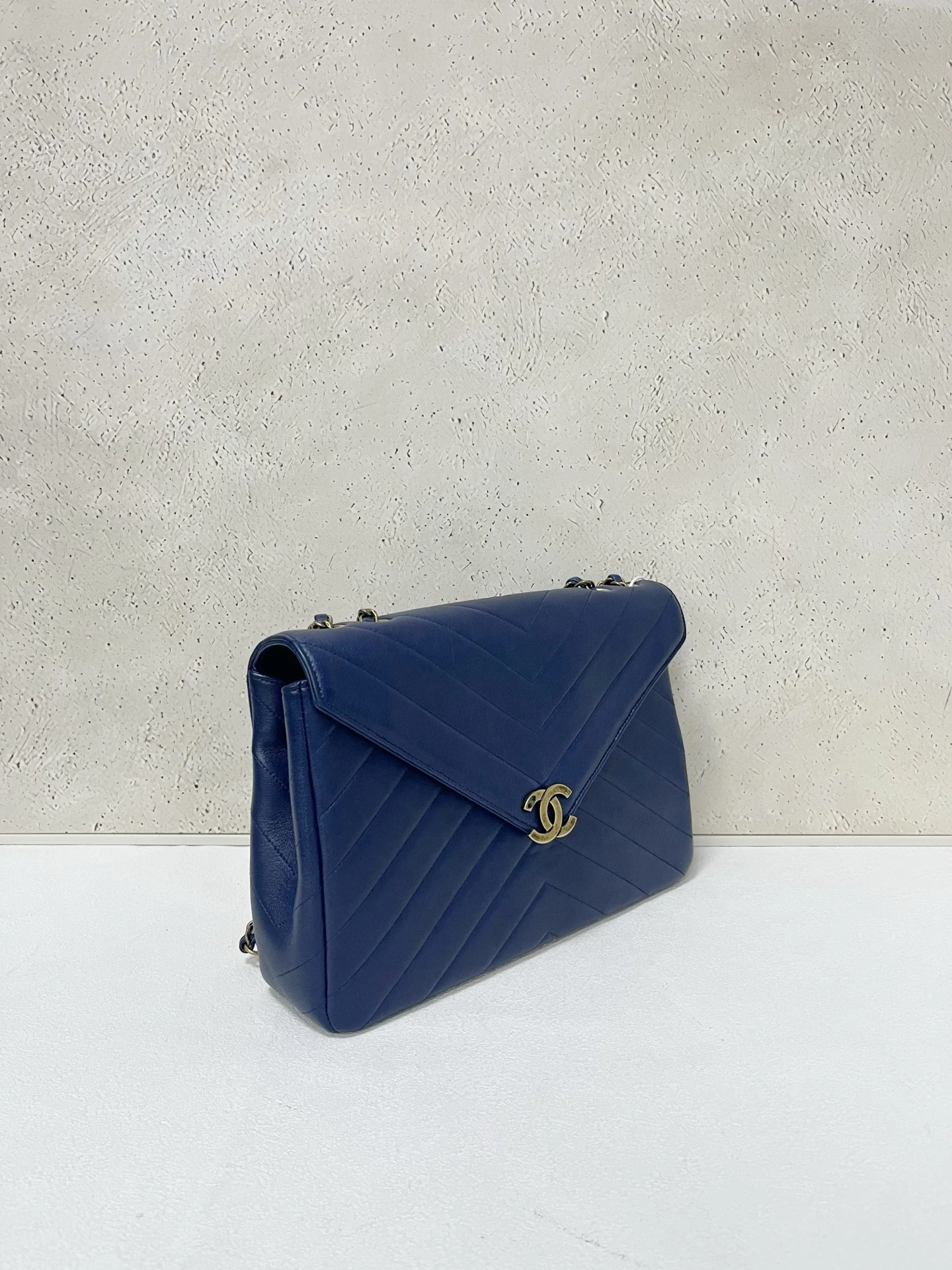 CHANEL Chevron Envelope Flap Large Blue Calfskin Leather Gold Hardware CHANEL Chevron Envelope Flap Large Blue Calfskin Leather Gold Hardware
