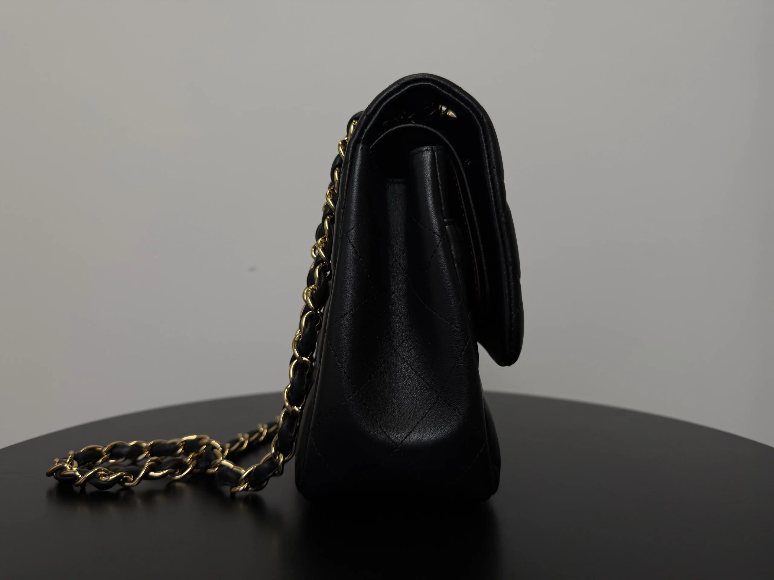 CHANEL Jumbo Classic Flap Bag CHANEL Jumbo Classic Flap Bag