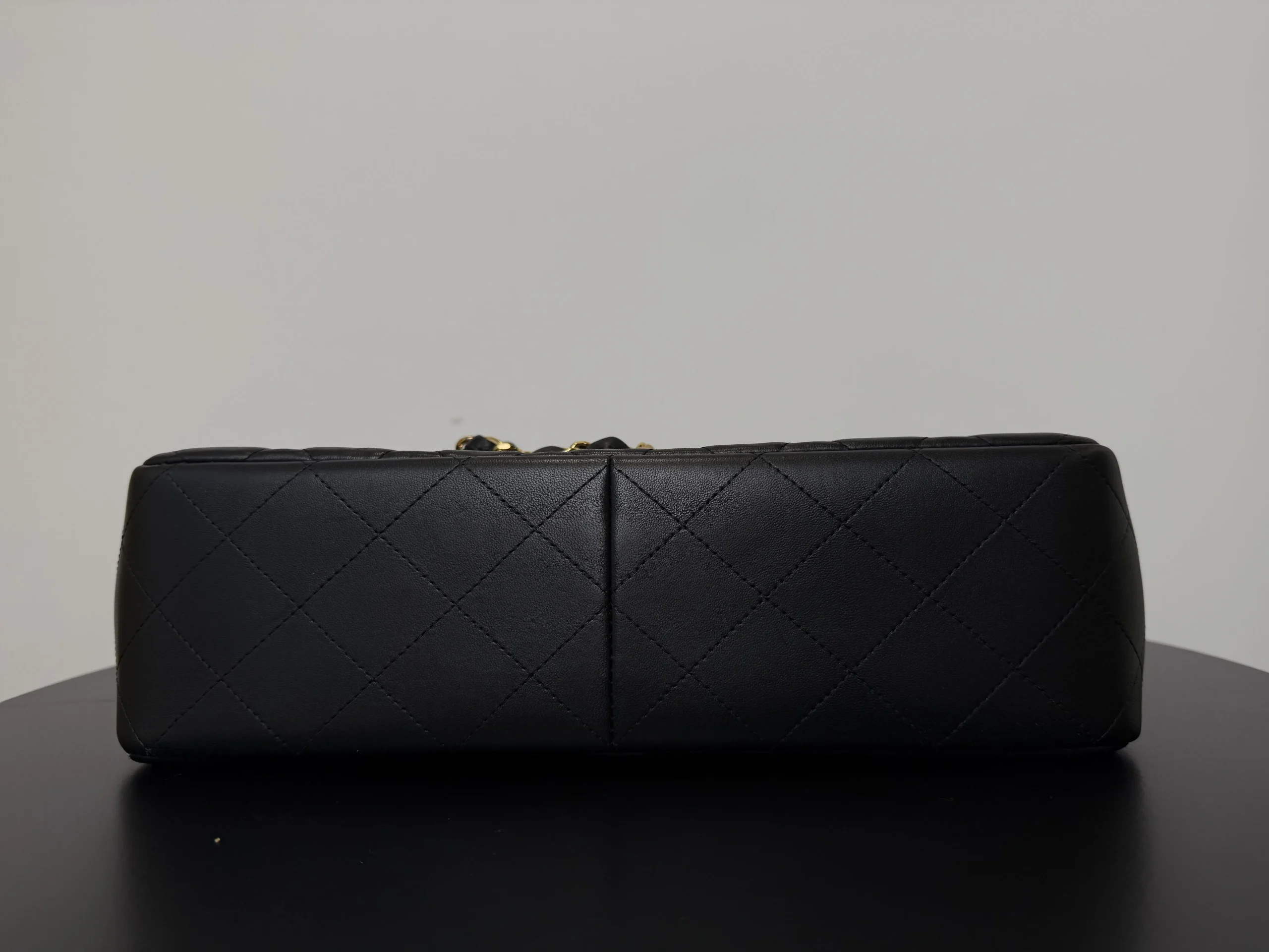 CHANEL Jumbo Classic Flap Bag CHANEL Jumbo Classic Flap Bag