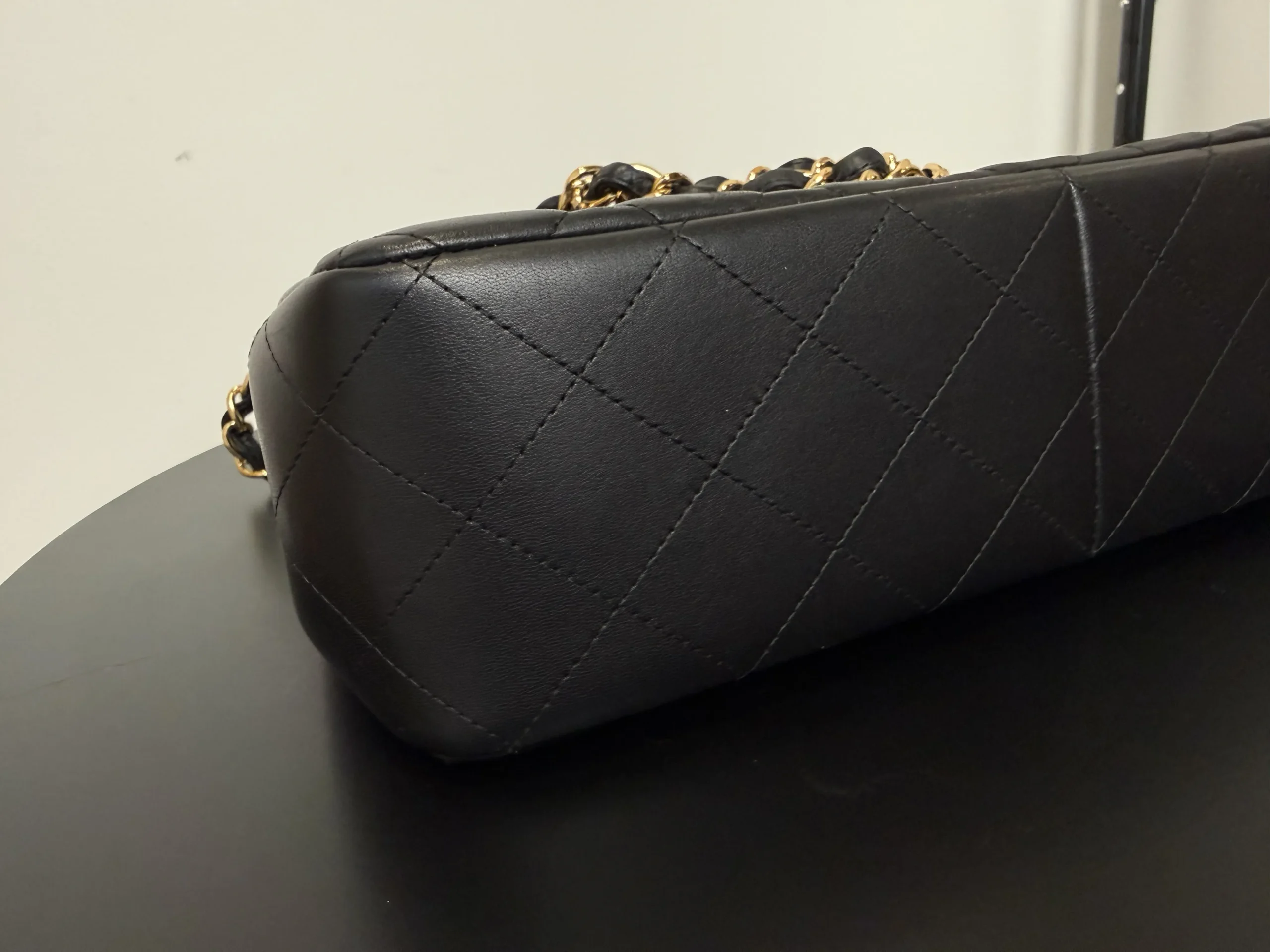 CHANEL Jumbo Classic Flap Bag CHANEL Jumbo Classic Flap Bag