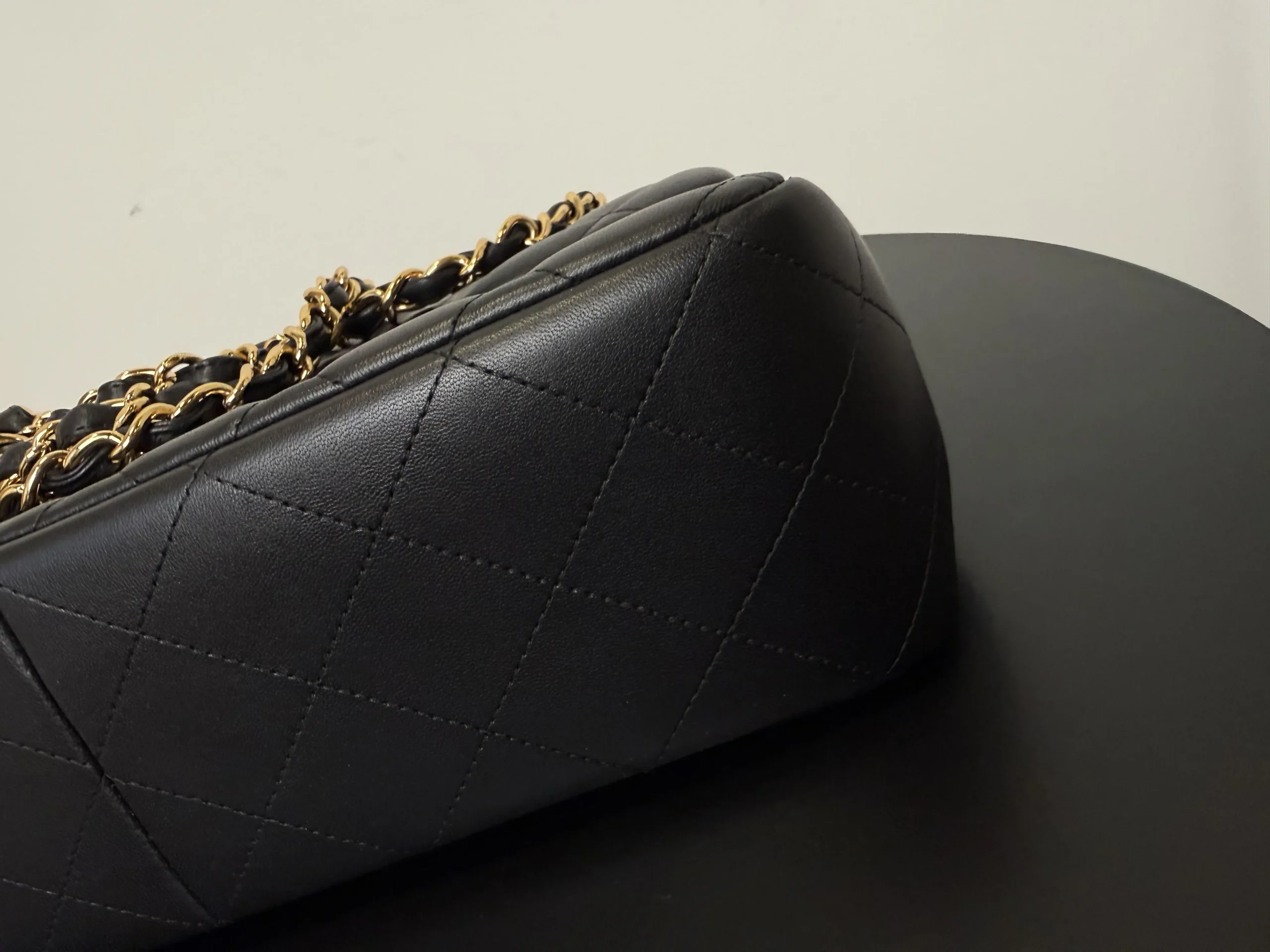 CHANEL Jumbo Classic Flap Bag CHANEL Jumbo Classic Flap Bag