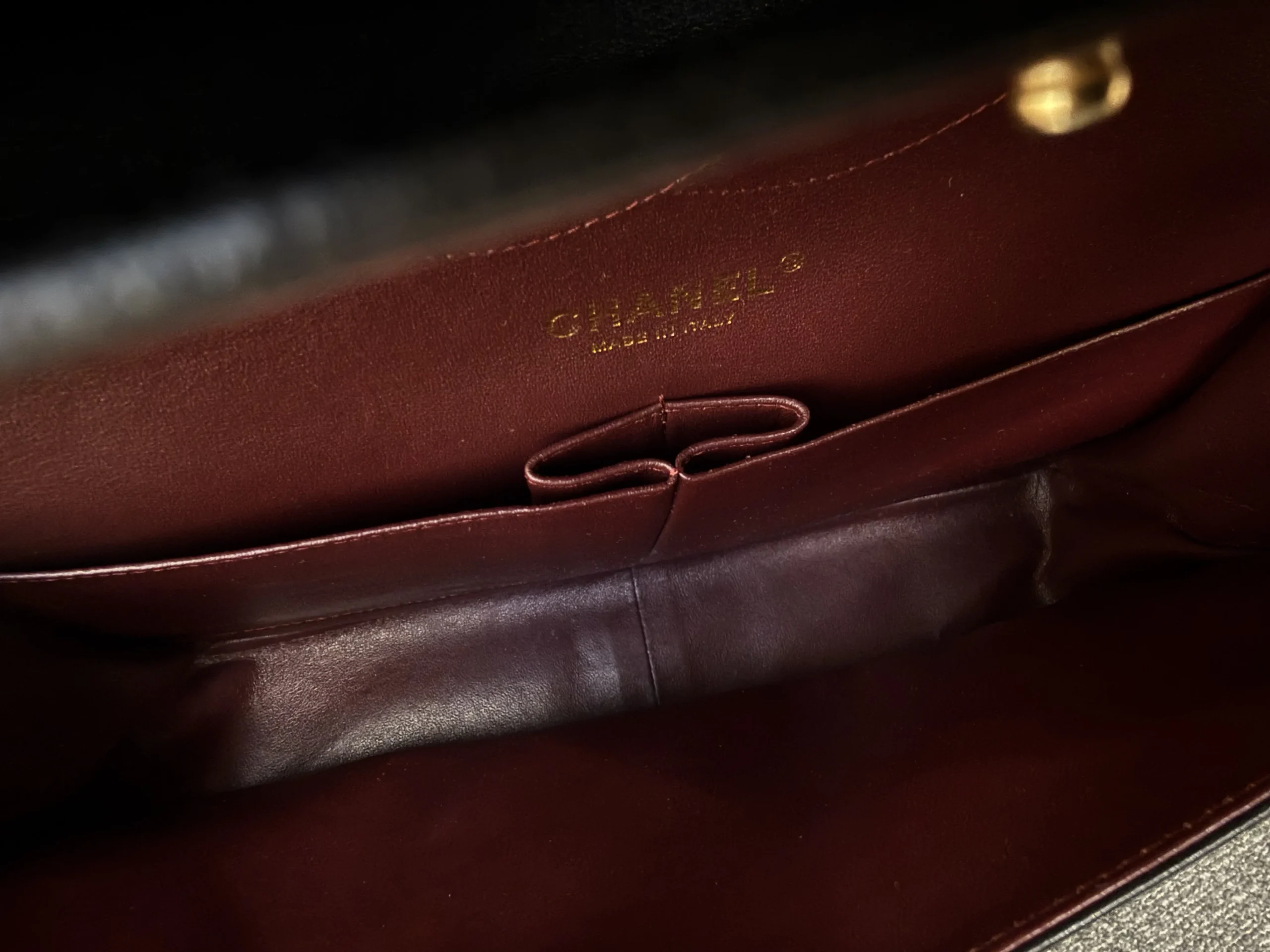 CHANEL Jumbo Classic Flap Bag CHANEL Jumbo Classic Flap Bag