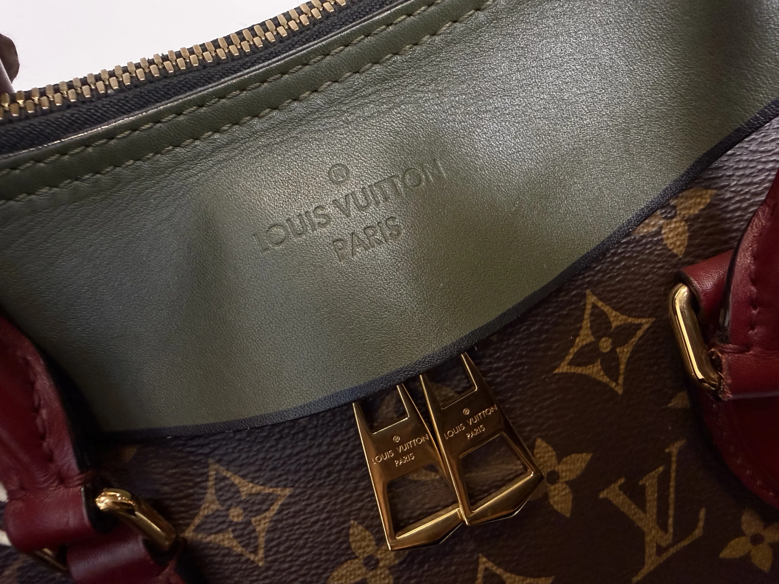 LOUIS VUITTON Monogram Tuileries Tote Handbag LOUIS VUITTON Monogram Tuileries Tote Handbag