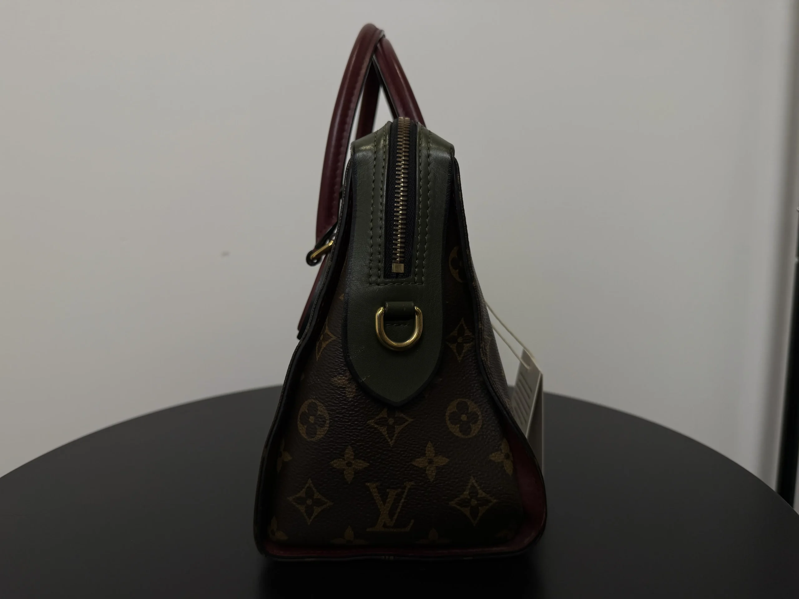 LOUIS VUITTON Monogram Tuileries Tote Handbag LOUIS VUITTON Monogram Tuileries Tote Handbag