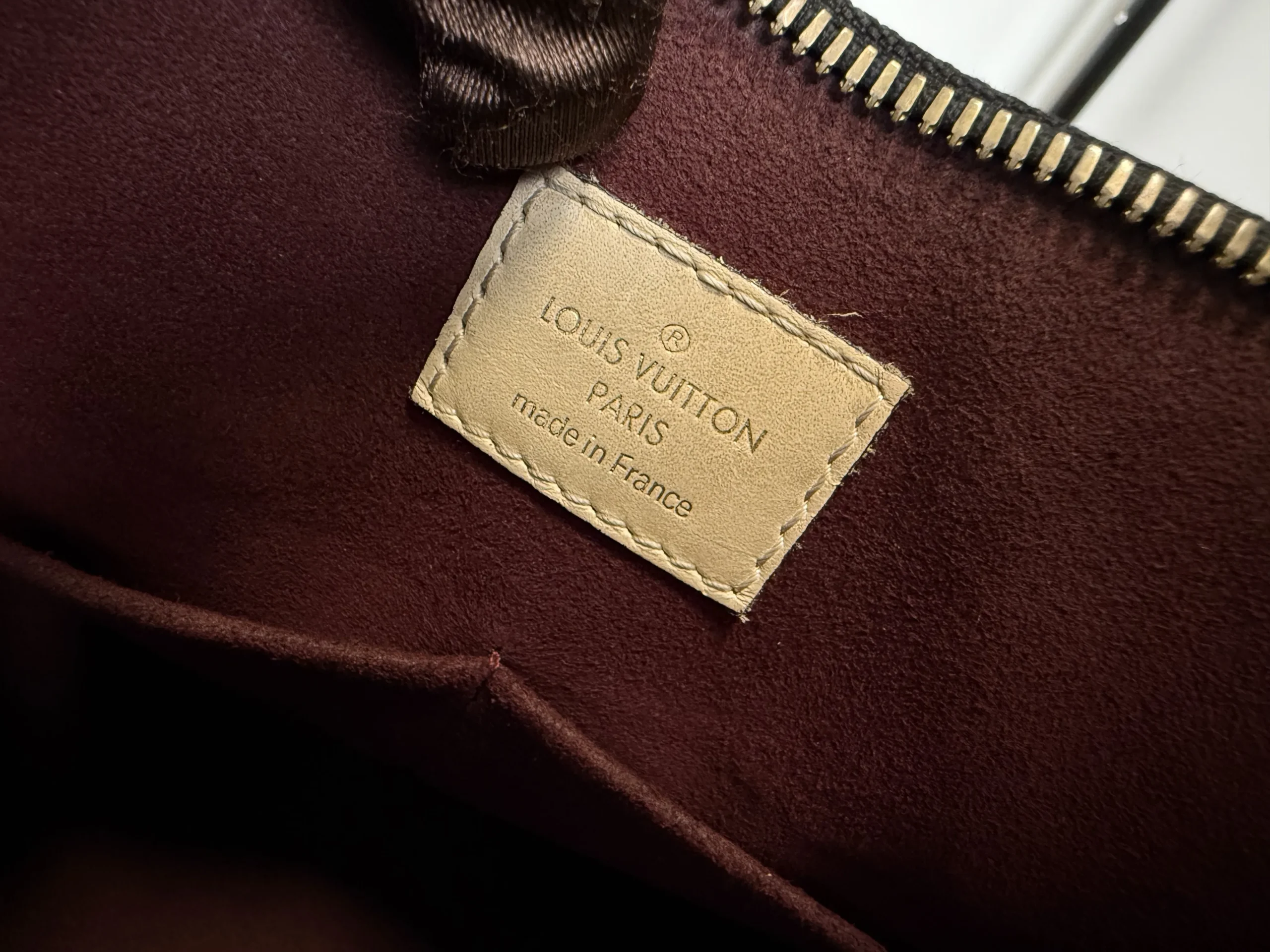 LOUIS VUITTON Monogram Tuileries Tote Handbag LOUIS VUITTON Monogram Tuileries Tote Handbag