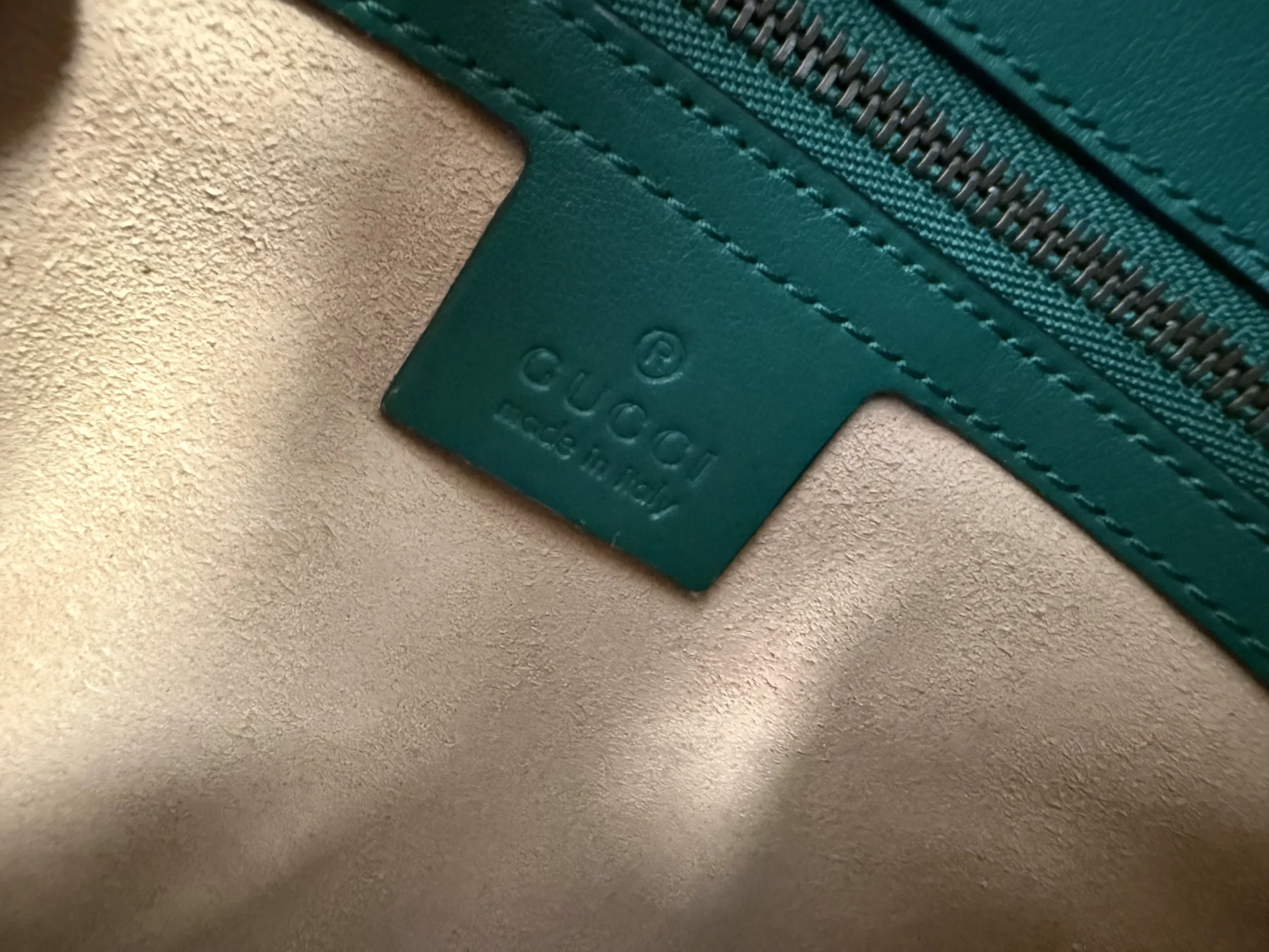 GUCCI Medium GG Marmont Bag Special Green GUCCI Medium GG Marmont Bag Special Green