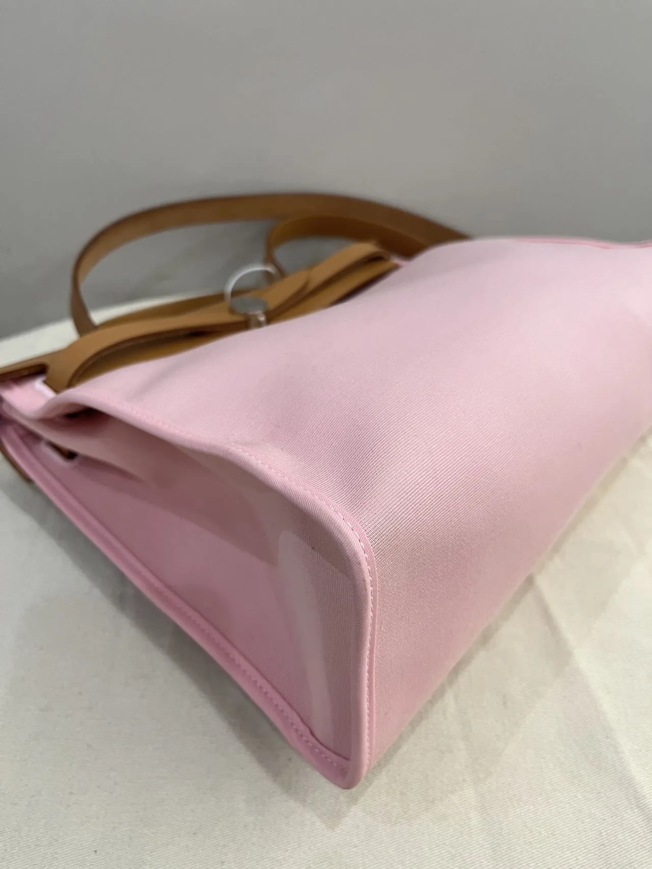 HERMÈS Herbag Zip 31 Rose Sakura Canvas Natural Vache Hunter HERMÈS Herbag Zip 31 Rose Sakura Canvas Natural Vache Hunter