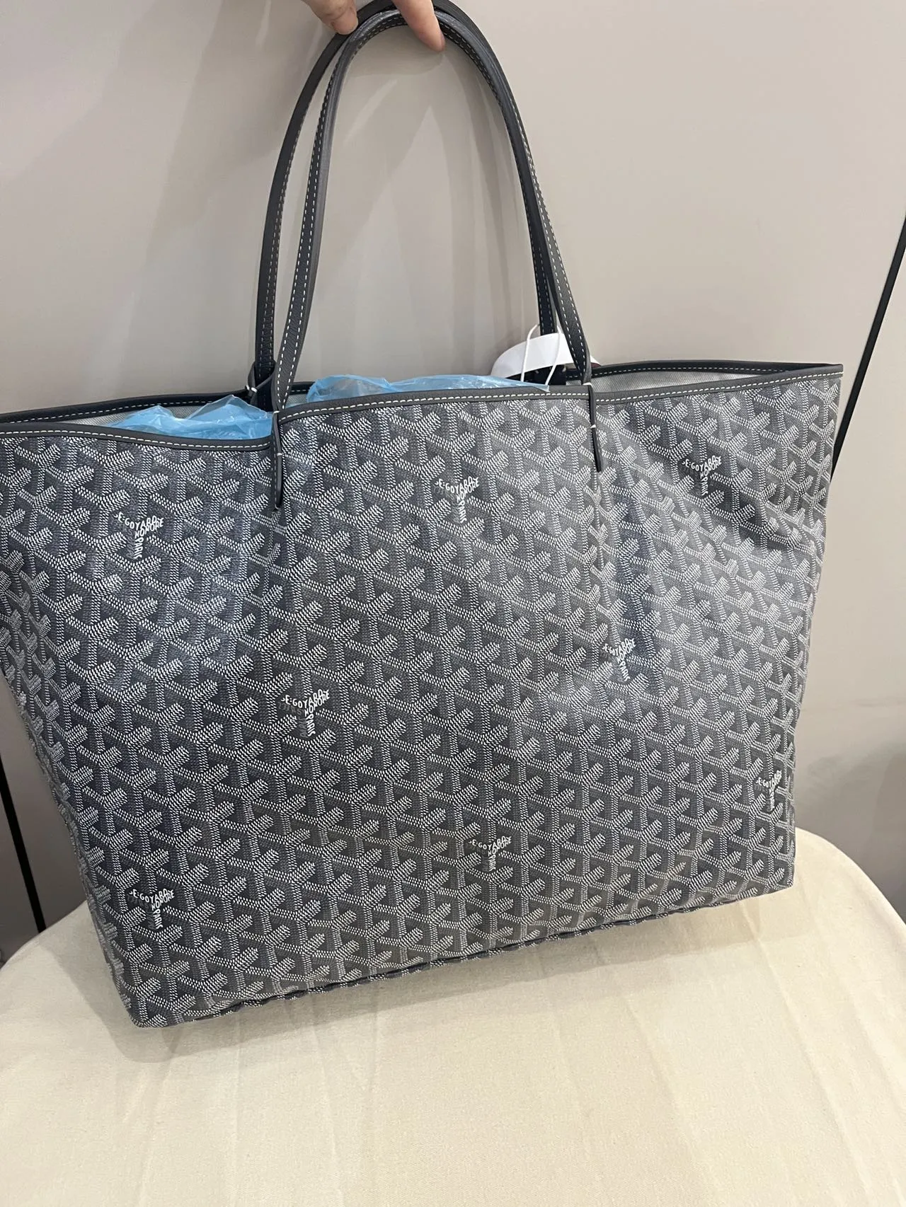 GOYARD Saint Louis GM Grey Goyardine Canvas Tote Bag GOYARD Saint Louis GM Grey Goyardine Canvas Tote Bag