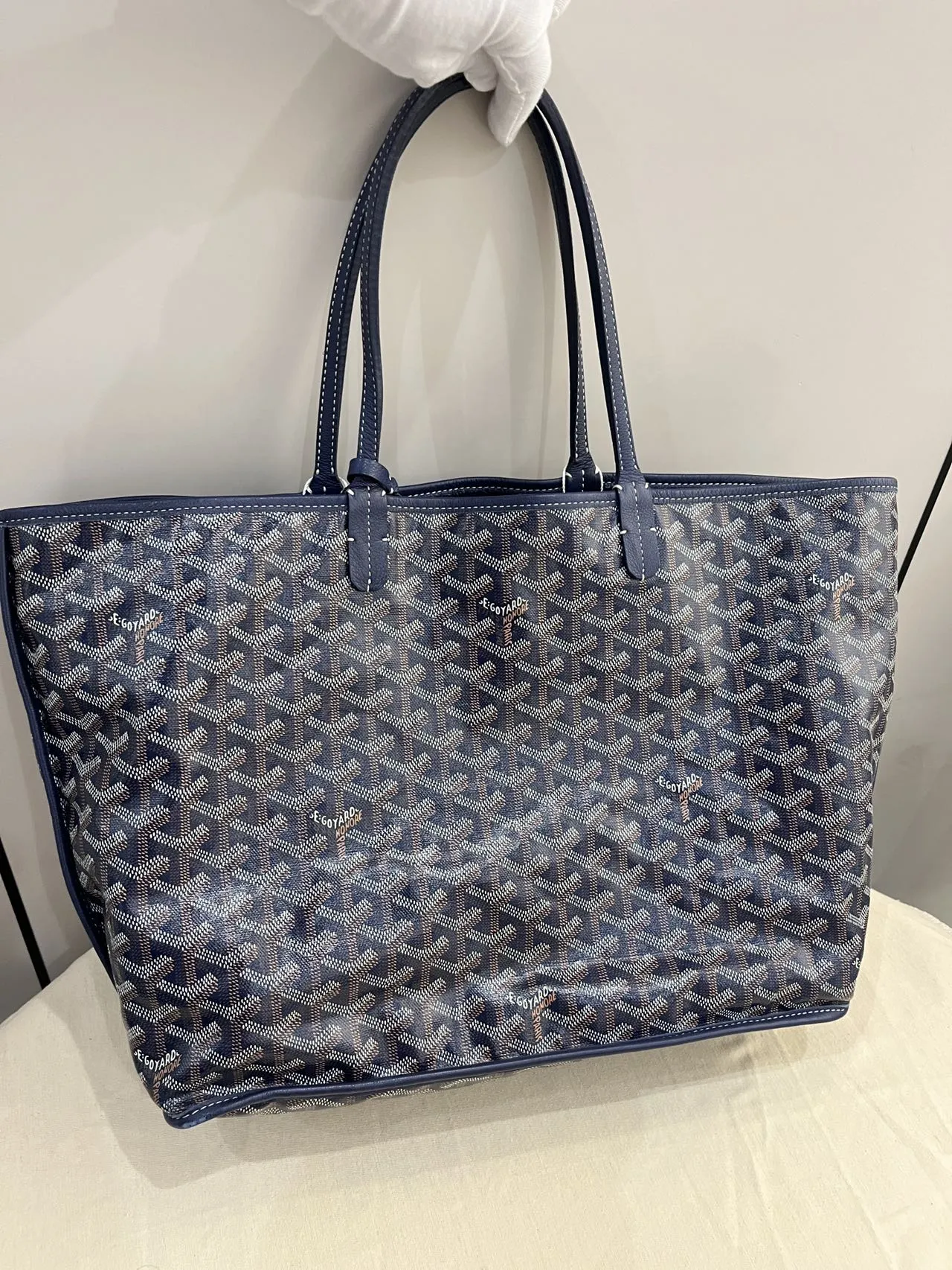 GOYARD Saint Louis PM Blue/Navy Goyardine Canvas Tote Bag GOYARD Saint Louis PM Blue/Navy Goyardine Canvas Tote Bag