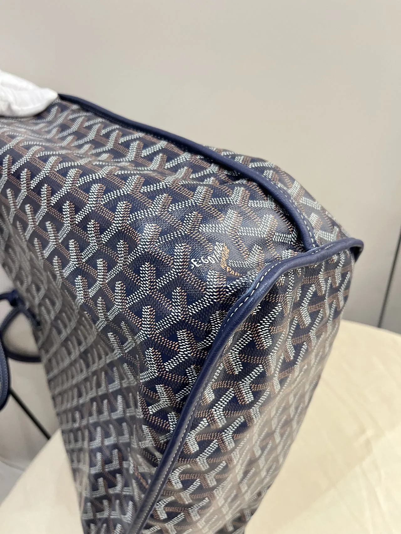GOYARD Saint Louis PM Blue/Navy Goyardine Canvas Tote Bag GOYARD Saint Louis PM Blue/Navy Goyardine Canvas Tote Bag