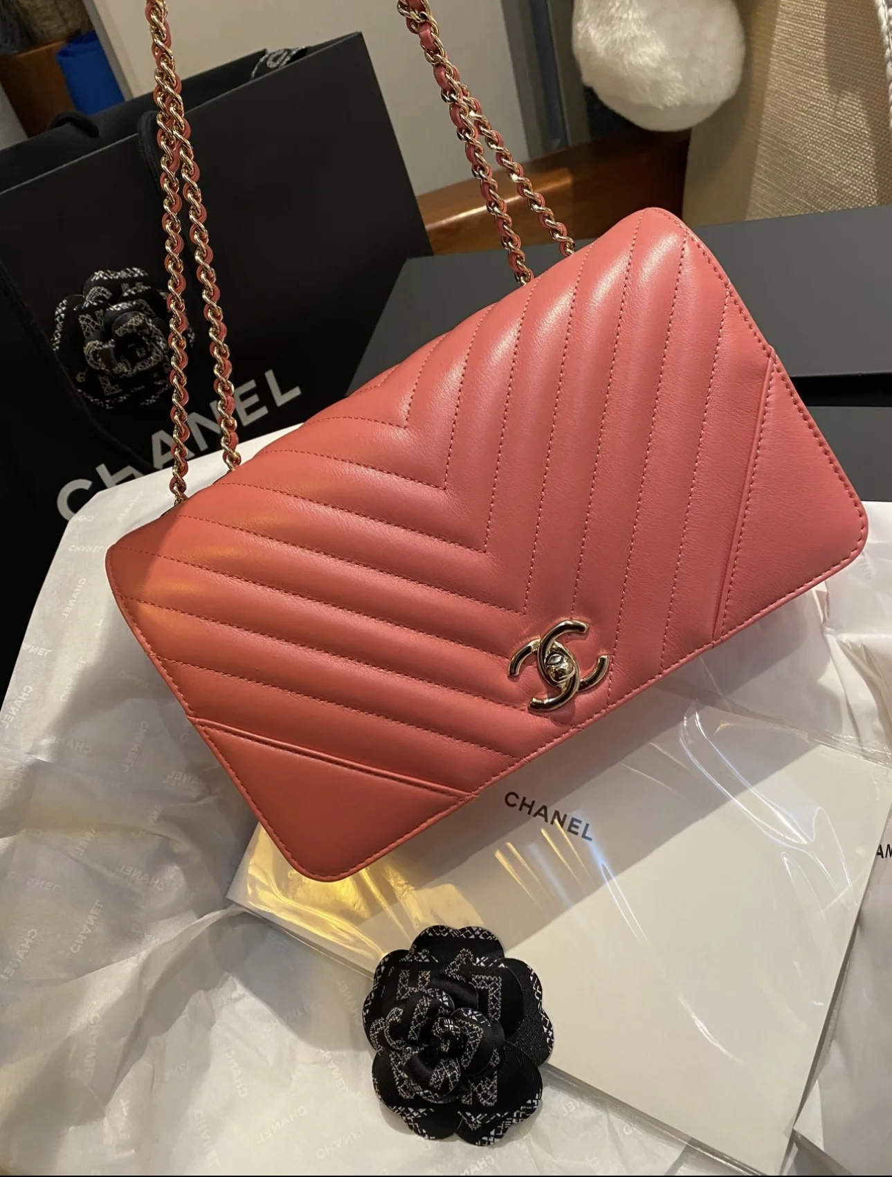 CHANEL Classic Flap Pink Calfskin Leather CHANEL Classic Flap Pink Calfskin Leather