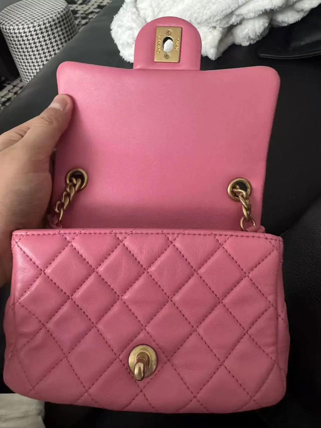 CHANEL Classic Flap Mini Pink Lambskin Leather CHANEL Classic Flap Mini Pink Lambskin Leather