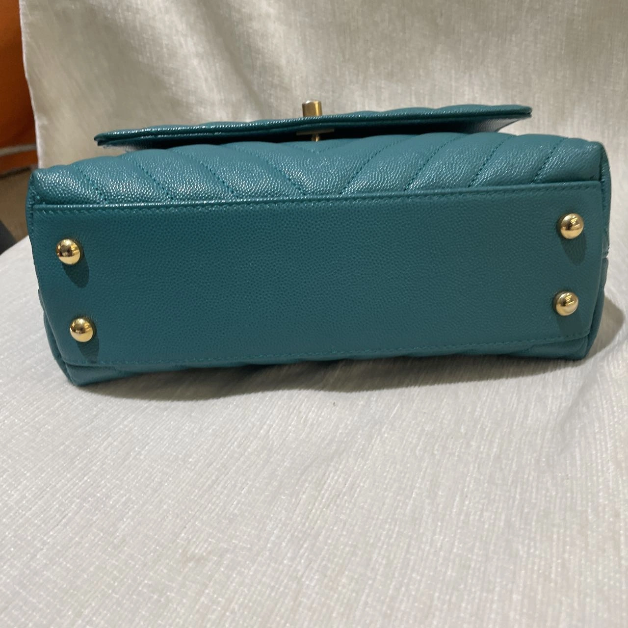CHANEL Coco Handle Small Green Chevron Quilted Caviar Calfskin Leather CHANEL Coco Handle Small Green Chevron Quilted Caviar Calfskin Leather