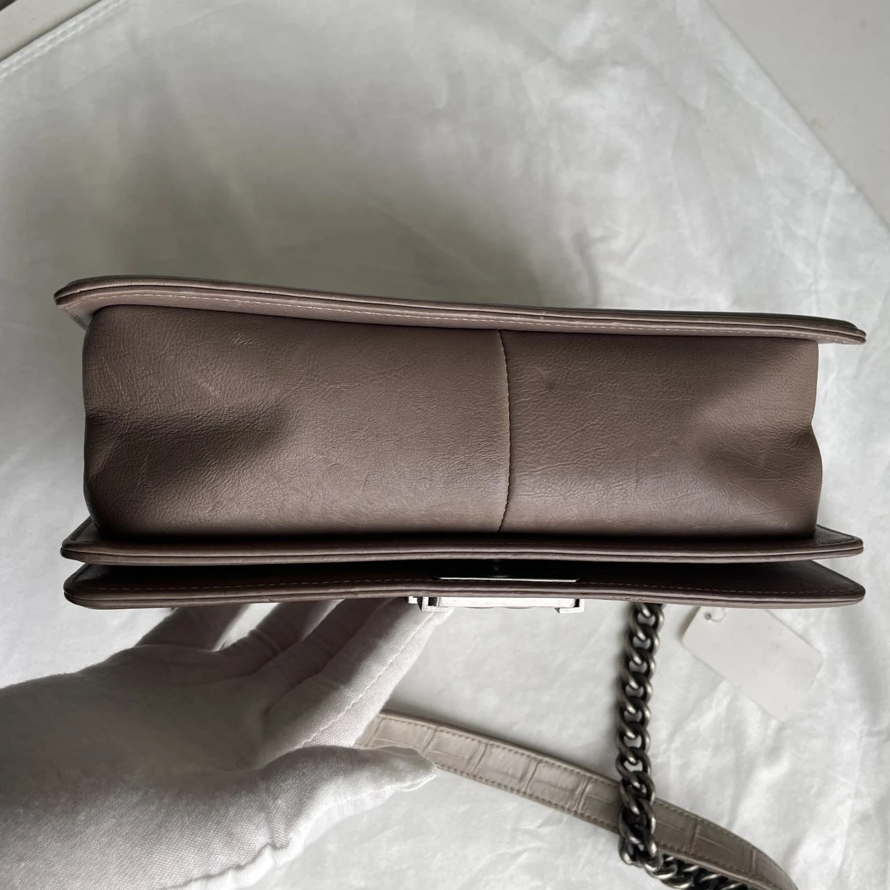 CHANEL Boy Medium Beige Crocodile Leather CHANEL Boy Medium Beige Crocodile Leather