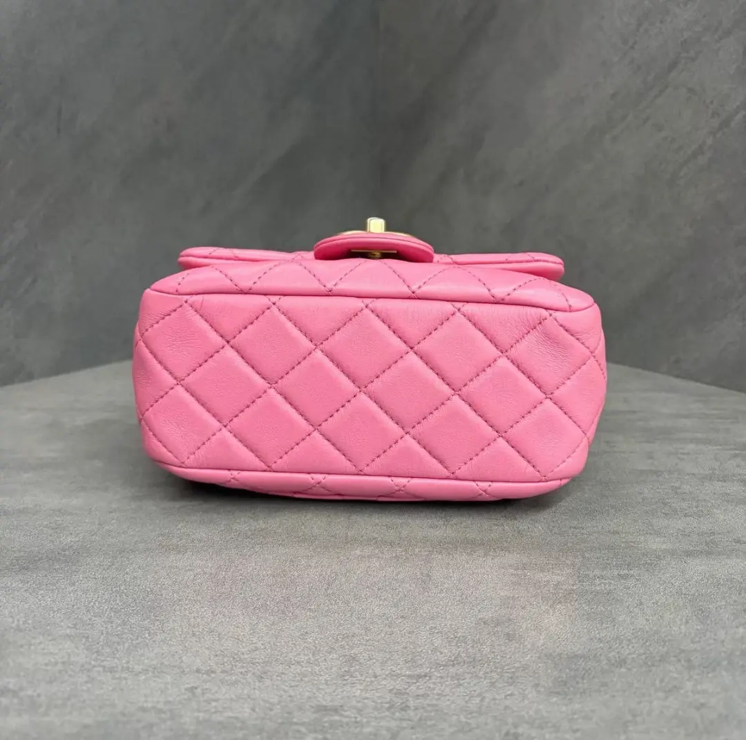 CHANEL Classic Flap Mini Pink Lambskin Leather CHANEL Classic Flap Mini Pink Lambskin Leather